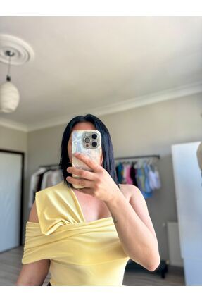 NİSSHABUTİK Soft sarı omuz detaylı bluz