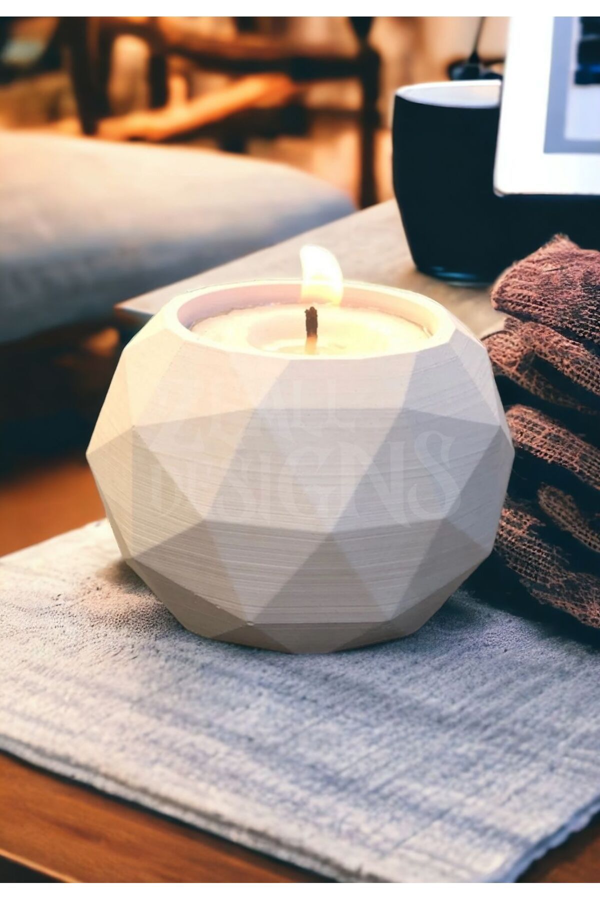 ZEALL DESIGNS Dekoratif İskandinav Tarzı Elmas Desen Tealight Mumluk Beyaz (Mumlar Dahil)