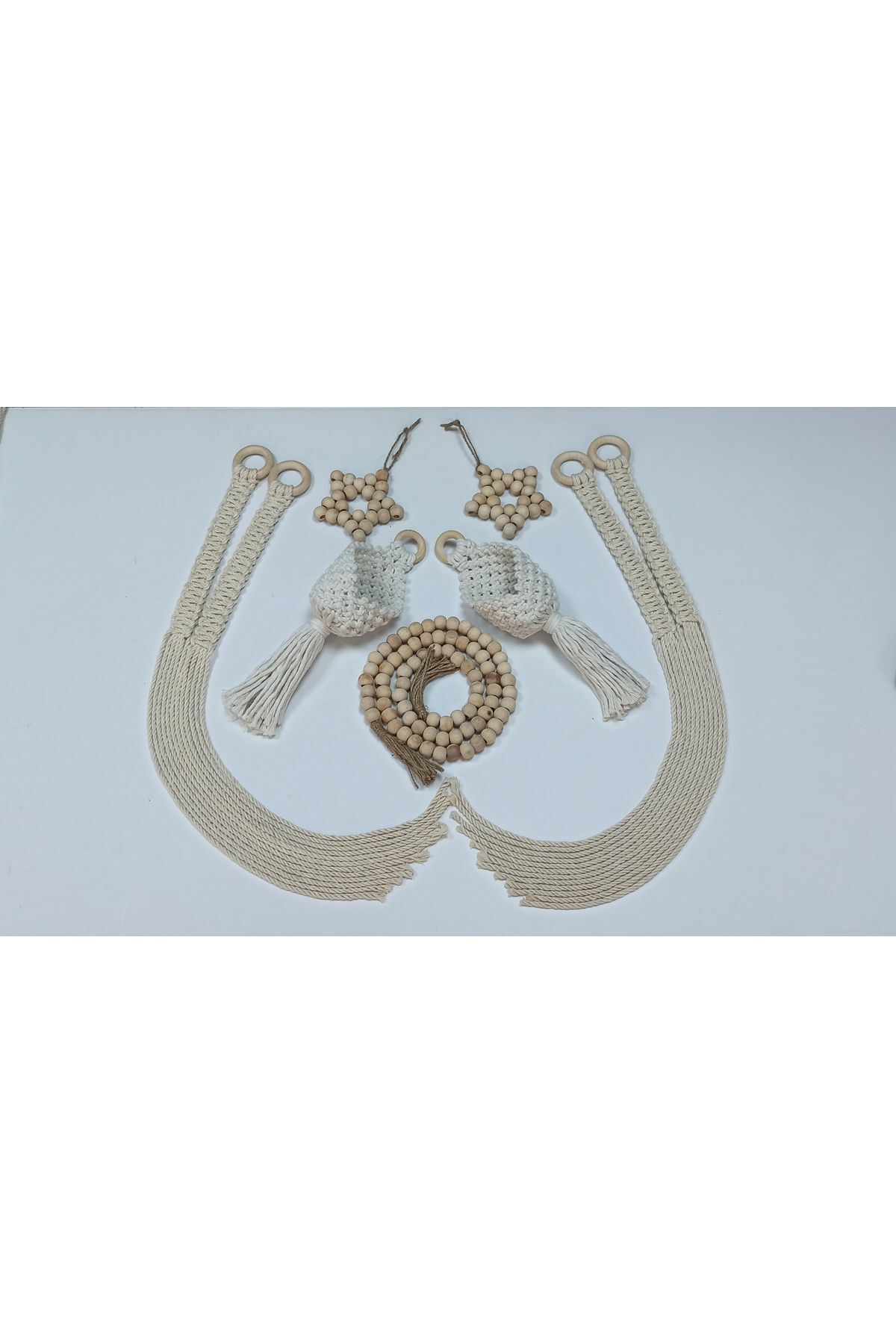 SerenityHaven DEKORATİF SET ( 4 ADET PERDE SÜSÜ , 2 ADET MAKROME KAKTÜS , 2 ADET BONCUK YILDIZ , 1 ADET TESPİH )
