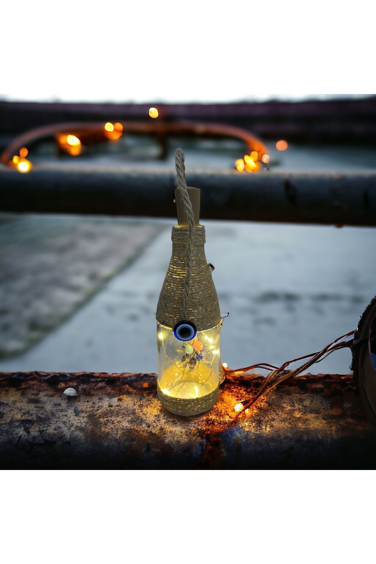 SerenityHaven Led Aydınlatmalı Şişe Lamba El Yapımı- 22 Cm Boyutunda, Askılı Tasarım