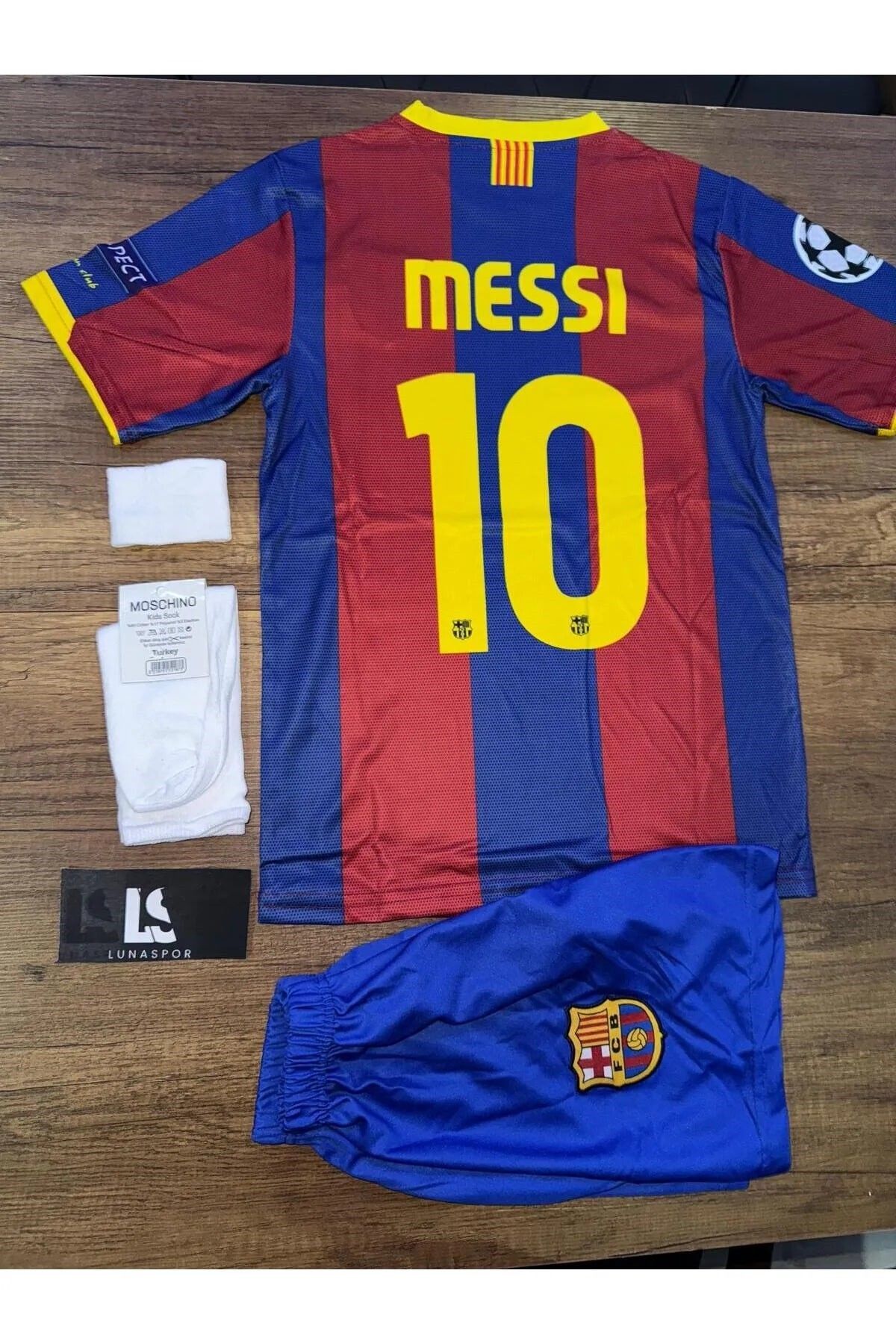 yenteks Barcelona. 2011 Sezon Messi Retro Çocuk Forması 4lü Set Çorap+Biliklik Hediye