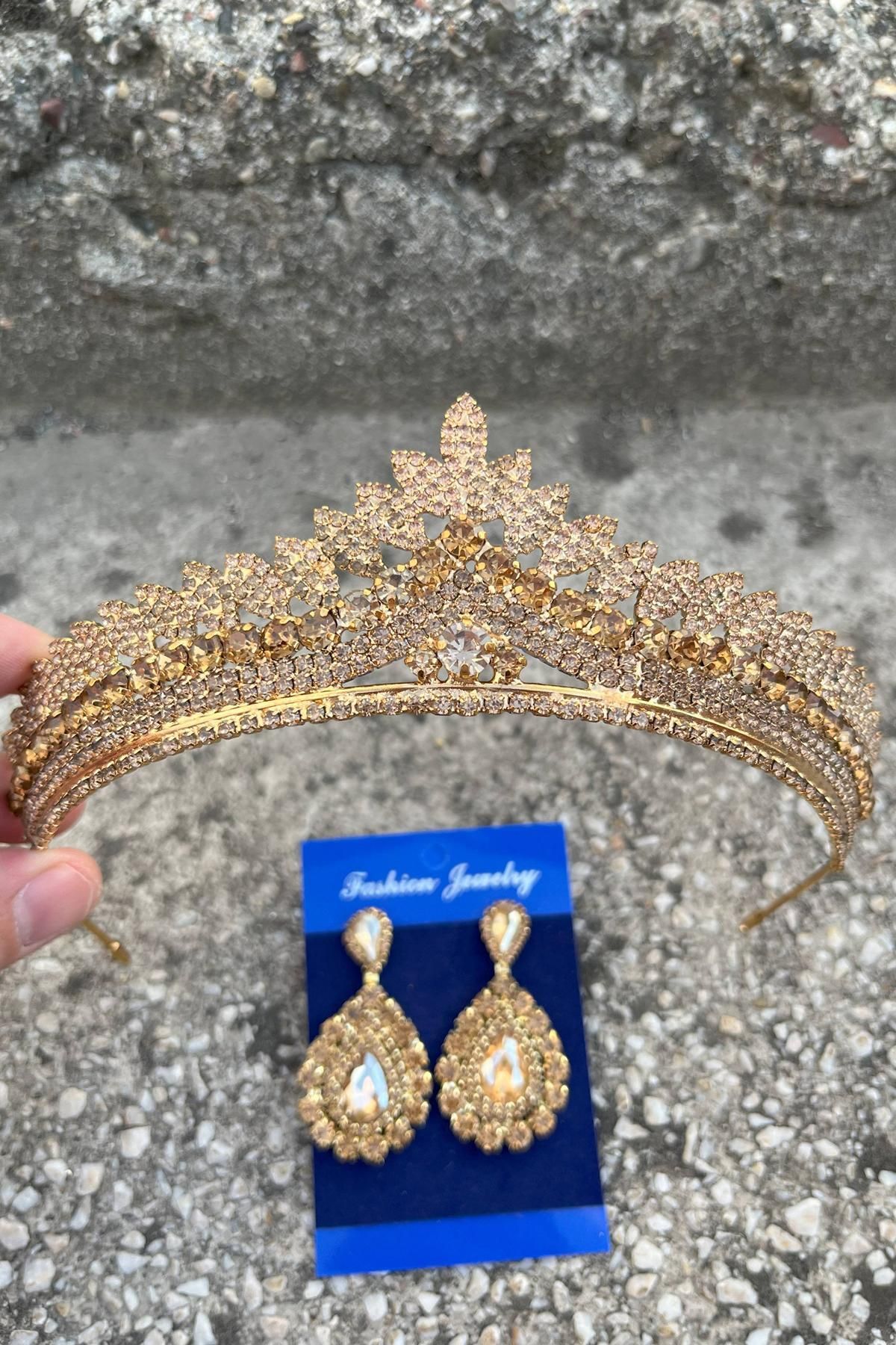 Hobigram Daniela Gold Gelin Kına Tacı Özel Gün Aksesuar Kadın Taç Ve Damla Mekik Küpe Takımı
