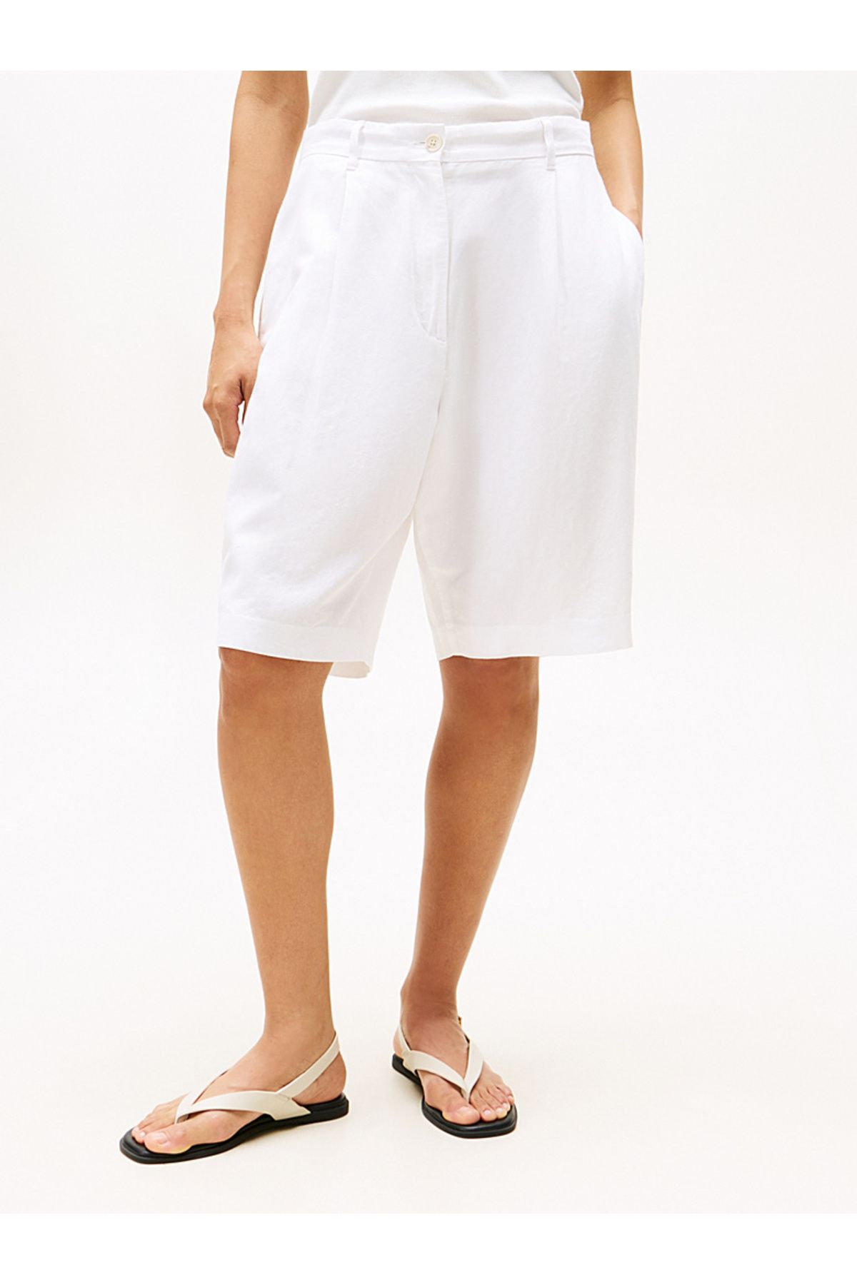 Tommy Hilfiger Wide Leg Bermuda Shorts With Linen