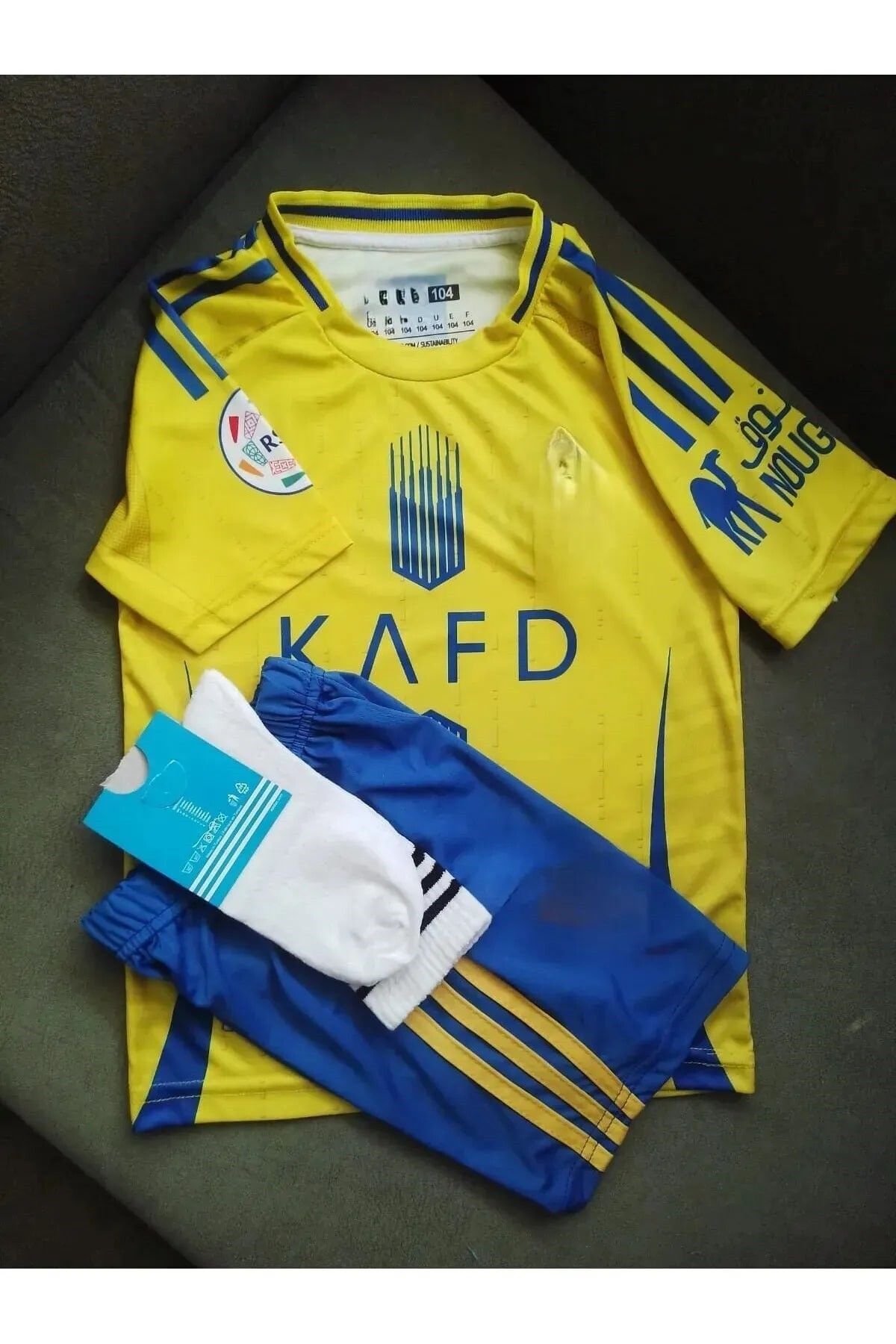 yenteks Cristiano Ronaldo Al-Nassr Sarı-Mavi Yeni Sezon Çocuk Forması 4lü Set Çorap+Biliklik Hediye