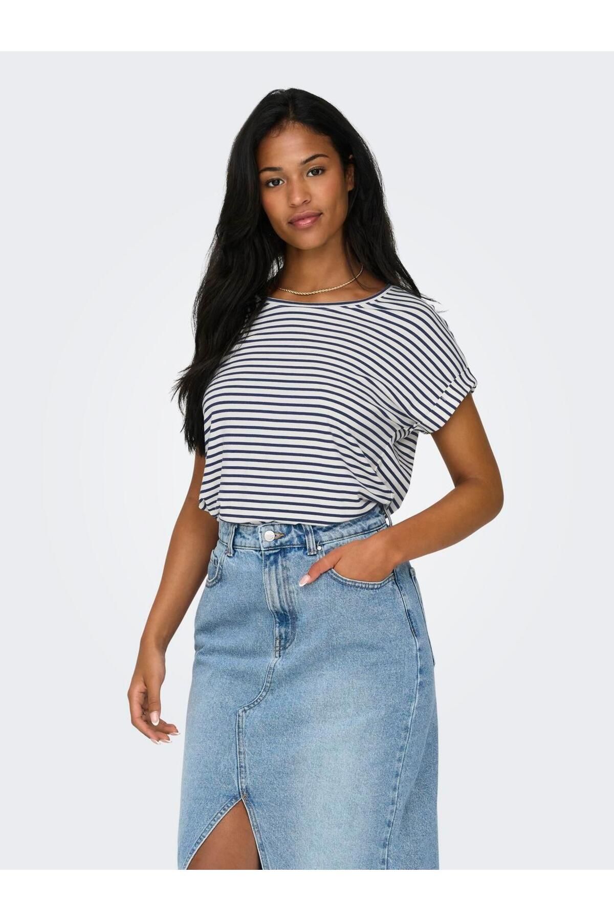 ONLY ONLMOSTER STRIPE S/S O-NECK TOP JRS NOOS Kadın Beyaz Bluz - 15206243
