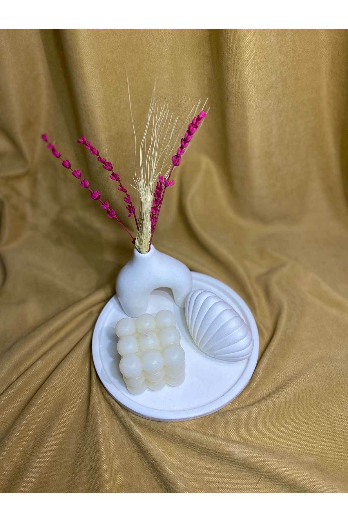 SerenityHaven Dekoratif Biblo ve Mum 4'lü Set