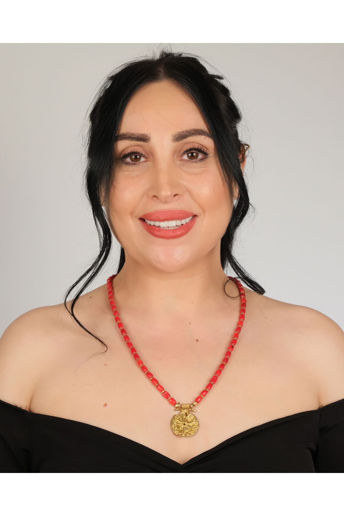 polimooi Kırmızı Mercan & Bronz Deniz Yıldızı Madalyon Kolye