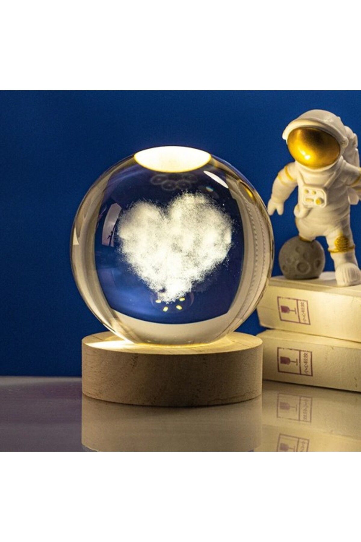 Mu Art Ahşap Usb'Li Ahşap Altlıklı Kalp Tasarımlı Cam Küre