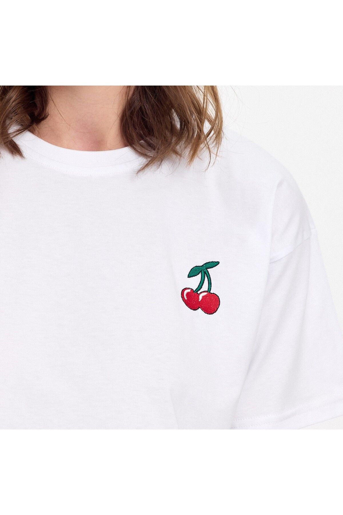 JBC Kiraz Nakışlı Bisiklet Yaka Crop Tshirt