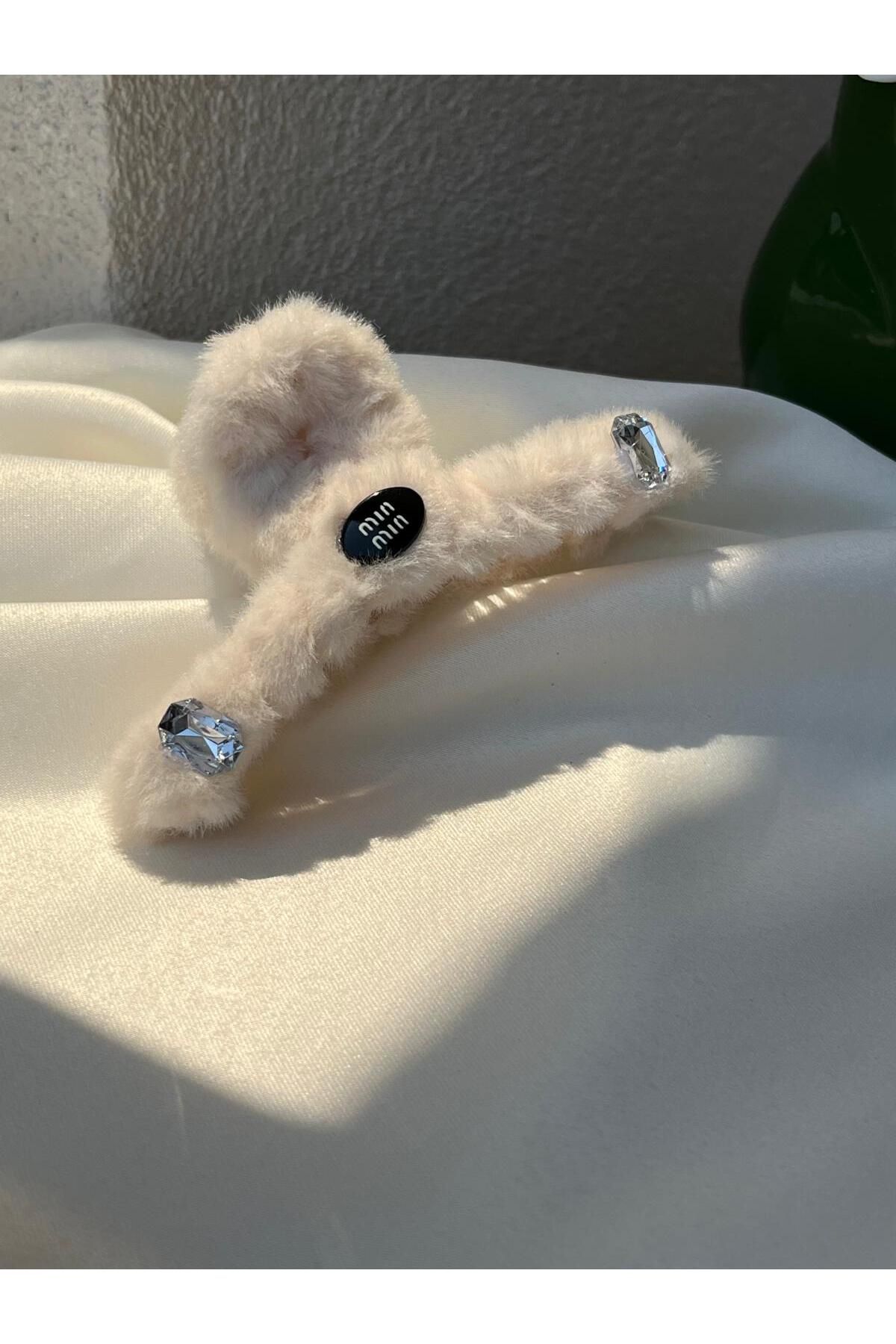 HANIMELİ HOME BUJİTERİ TAŞLI PELUŞ BEYAZ KISTIRMALI TOKA