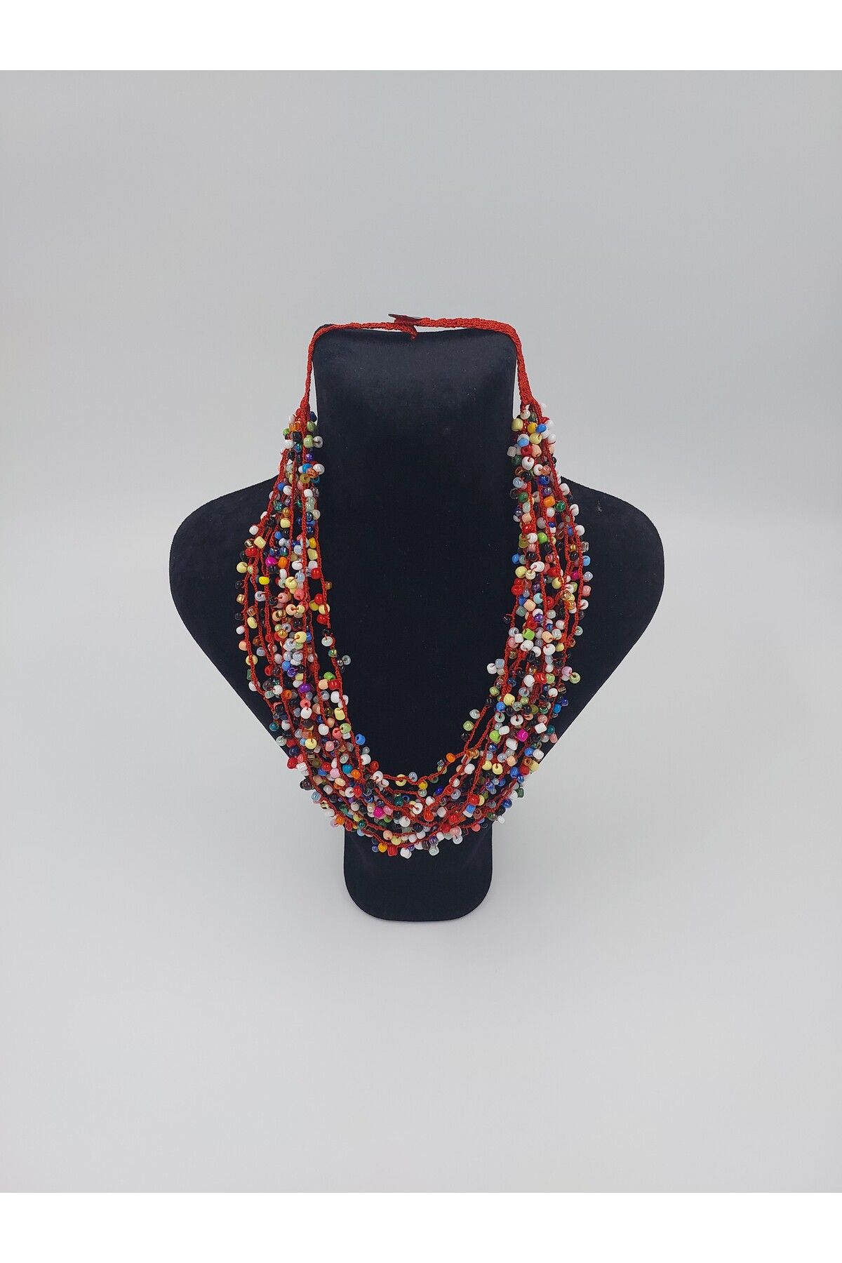R G Handmade Design Renkli İri Kum Boncuklu El Yapımı Çok Sıralı Klasik Kolyeli Tasarım - Kırmızı İpli