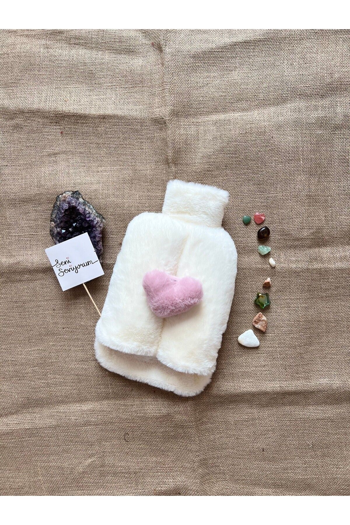 TREND COLOR Sıcak Su Torbası Beyaz Peluş, Pembe Kalpli ve Seni Seviyorum Notu İle Beraber Yanında 2 Litre