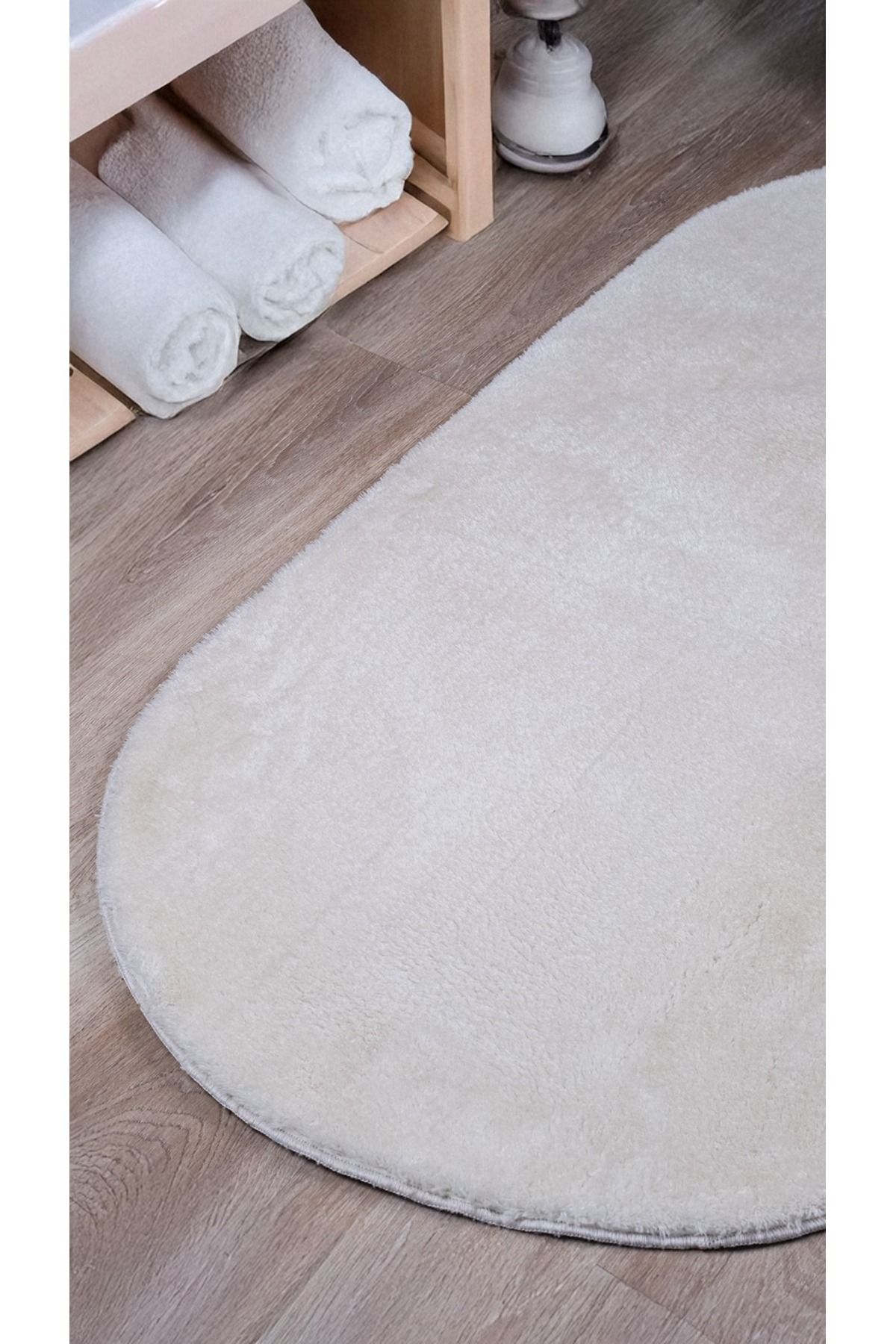 Serenest Home Krem Oval Peluş Halı Post Kürk Yumuşak Halı Kaymaz Taban Makinede Yıkanabilir
