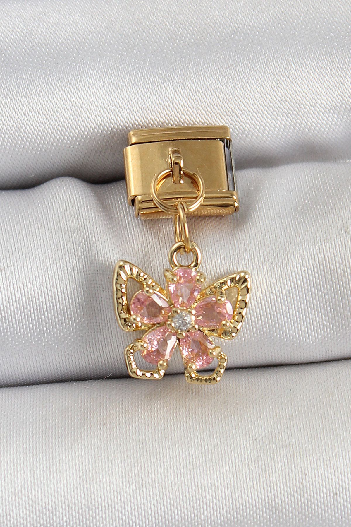 Angel Of Life 316L Çelik Sallantılı Zirkon Taşlı Çiçek Figürlü Kelebek Model Gold Renk Nomination Charm - TJ-BC141