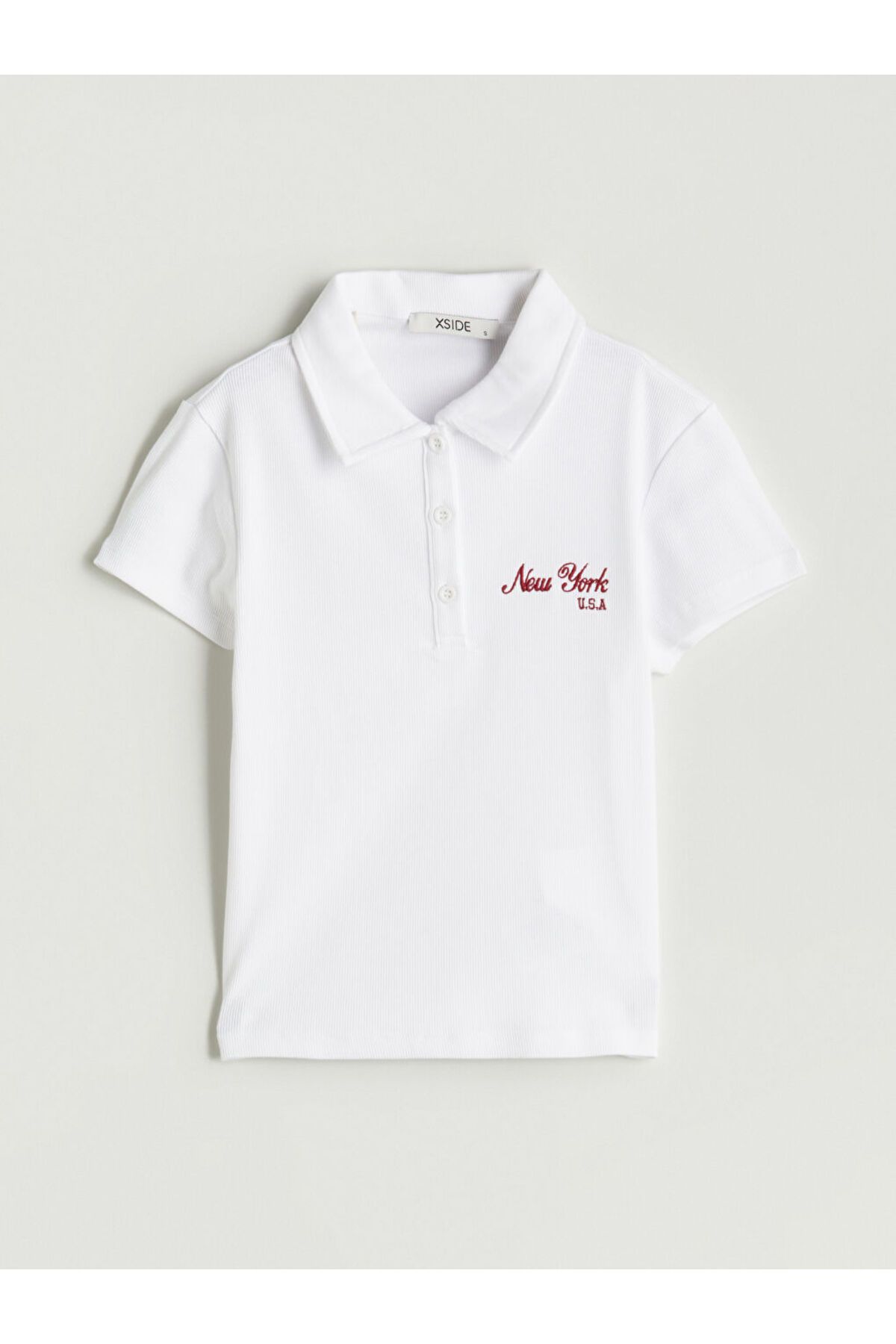 LC Waikiki XSIDE Beyaz Polo Yaka New York Nakışlı Kadın Tişört