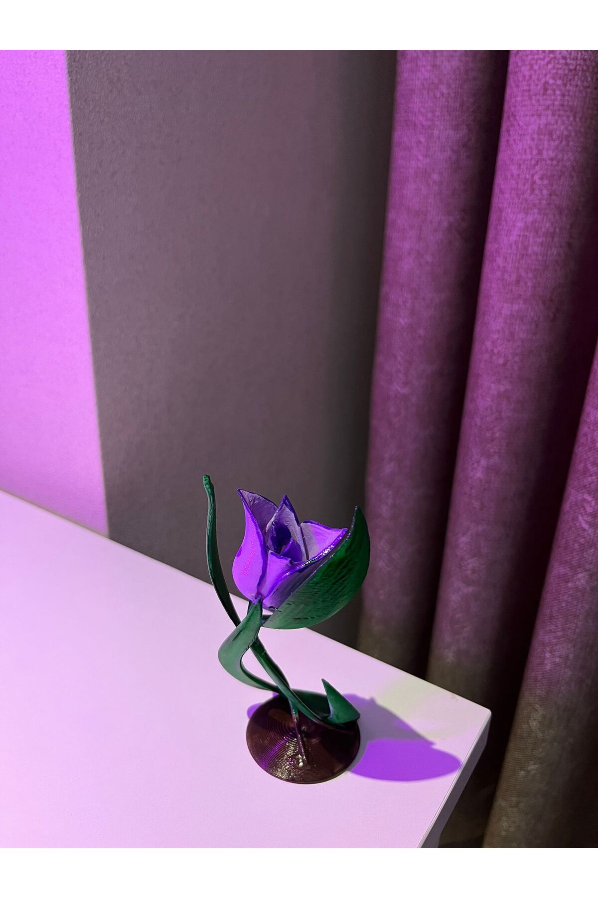3DEV3D Masalarınızı Güzelleştireceğiniz Dekoratif Lale