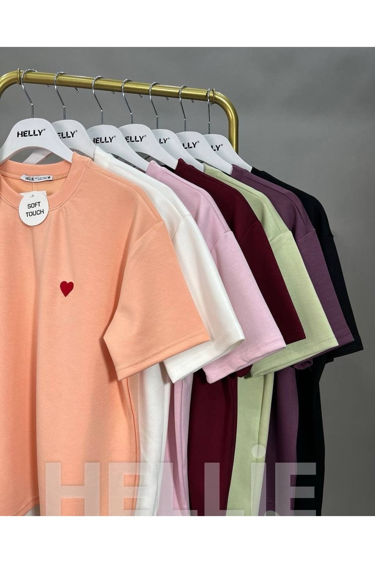 HELLİE Renkli Kalp Detaylı Yumuşak Dokulu T-Shirt