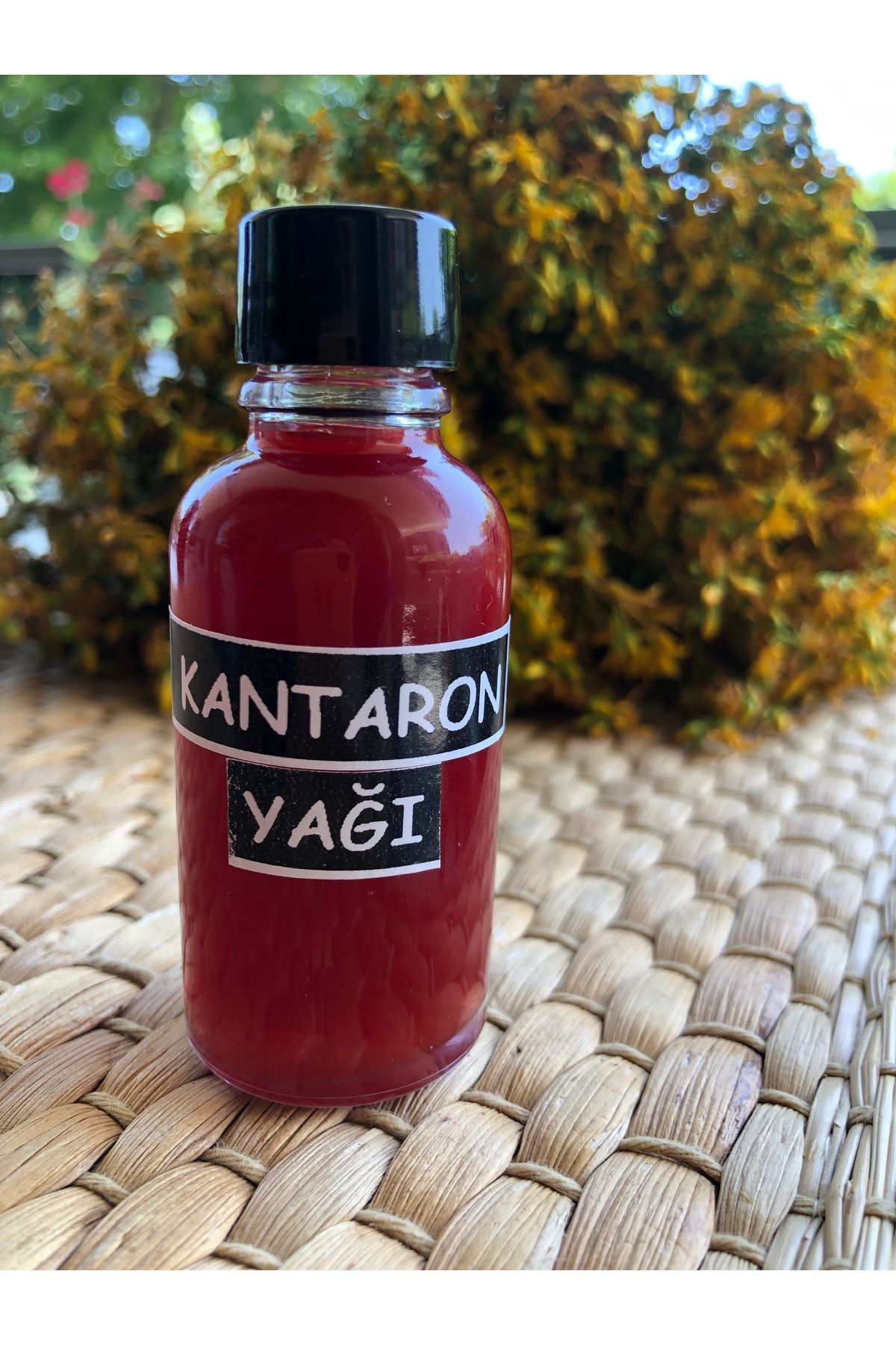 Zeytinli Keçi Çiftliği Saf ve Doğal Ev Yapımı Soğuk Sıkım Sarı Kantaron Yağı 30 ml