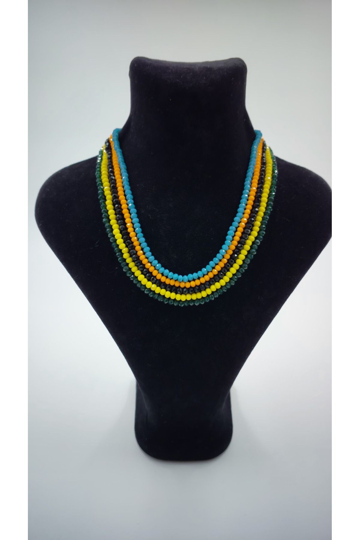 R G Handmade Design 5'li Renkli Kristal Boncuk Kolye Seti – Turuncu, Sarı, Mavi, Yeşil ve Siyah Işıltı