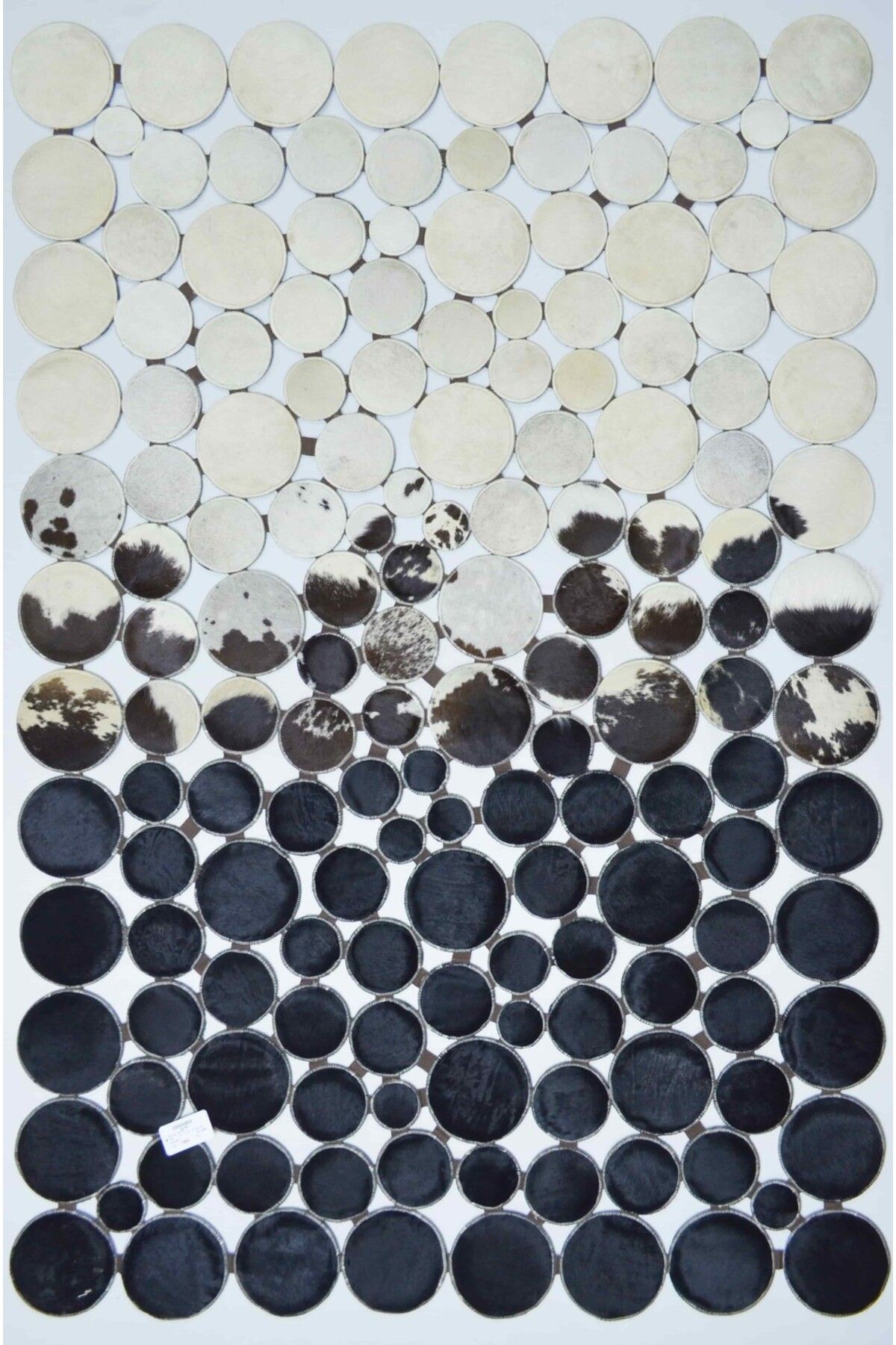 Handmade Siyah ve Beyaz Ombre Geçişli Deri Patchwork Halı 120x180 cm (2,16 m²)