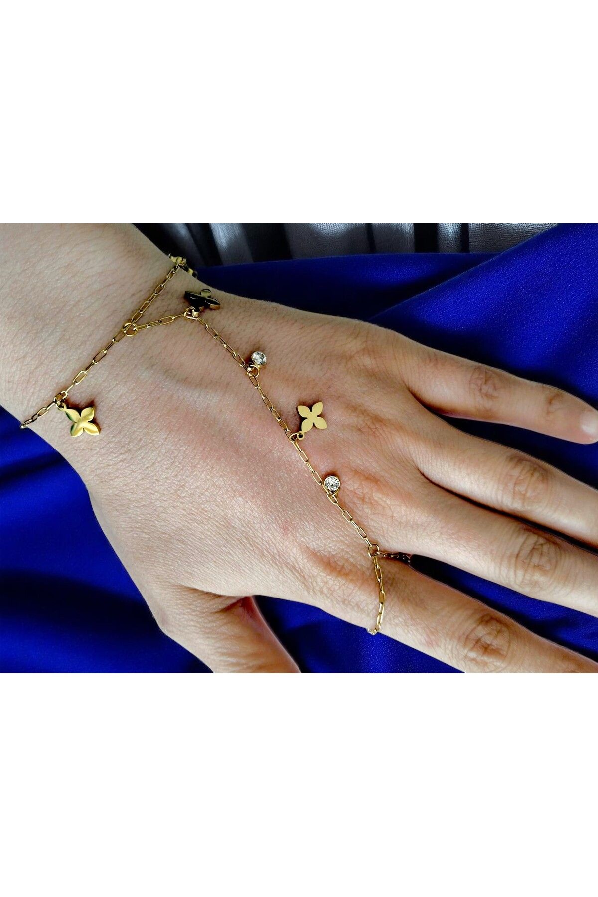 CLOVER JEWELRY Şahmeran Çelik Yonca & Zirkon Taş Detaylı Bileklik