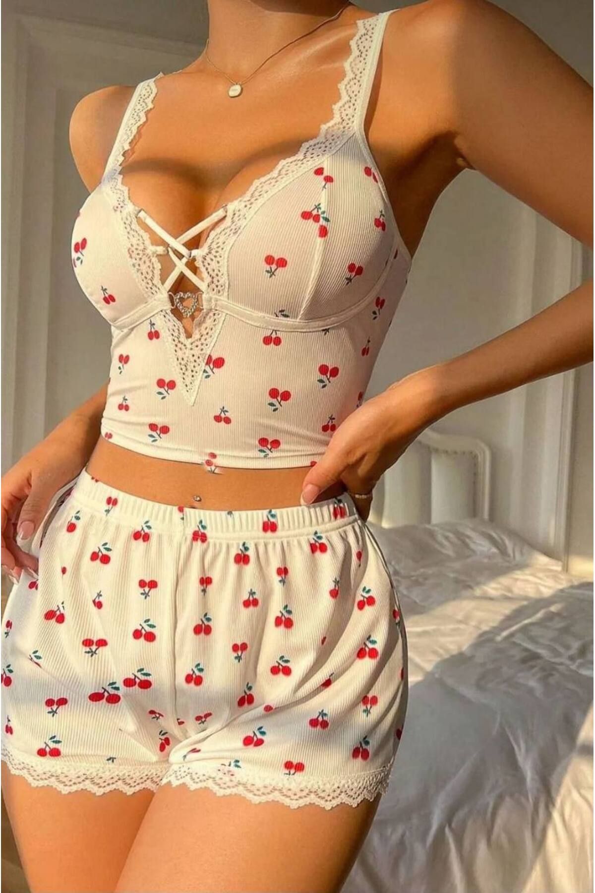 MGLUXURYWEAR KADIN ŞORTLU KALP DETAYLI PİJAMA TAKIMI