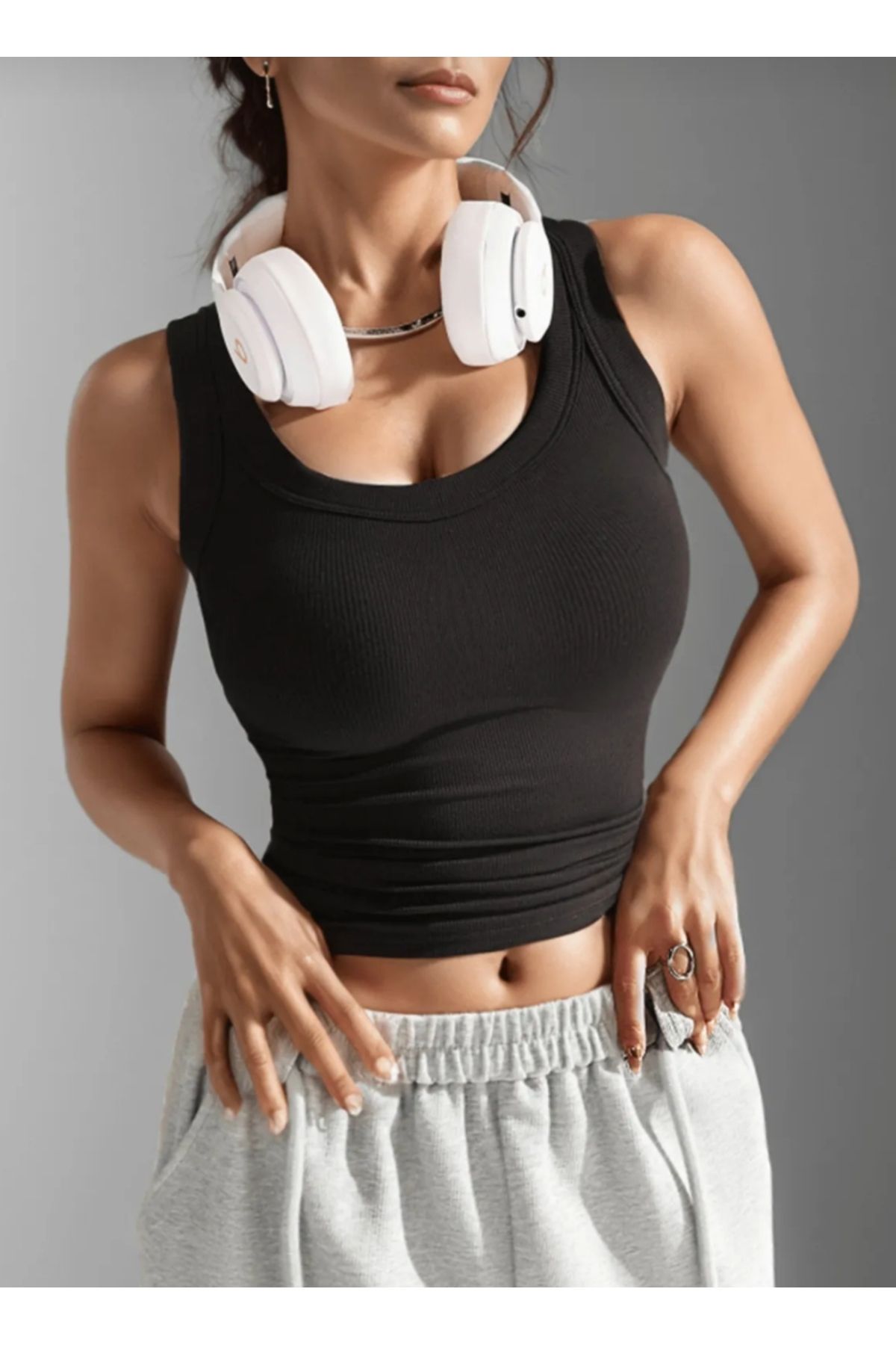 BNK Shop Kalın askılı fitted fitilli esnek örme crop top bluz