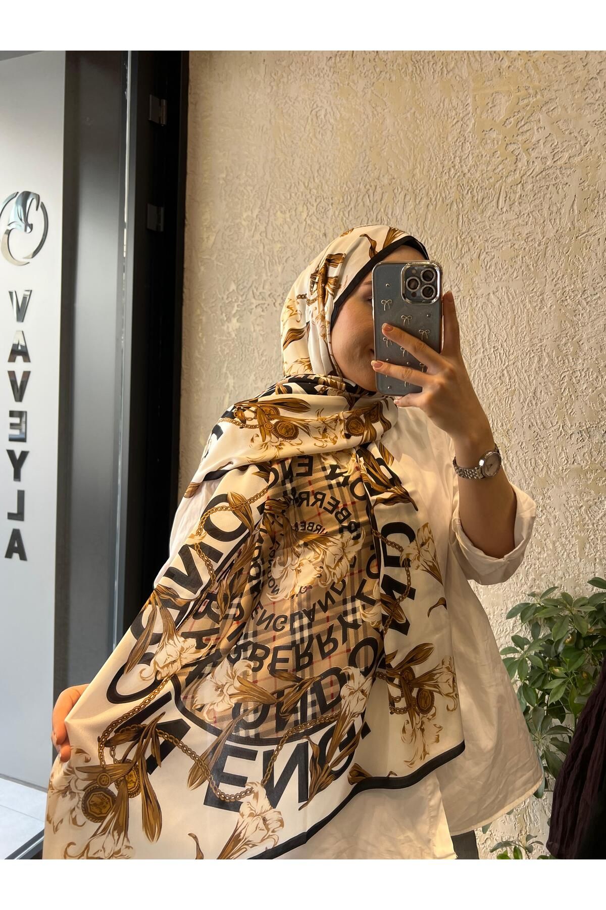 Vaveyla BEYAZ KENARI SİYAH ŞERİTLİ DESENLİ VUAL ŞAL