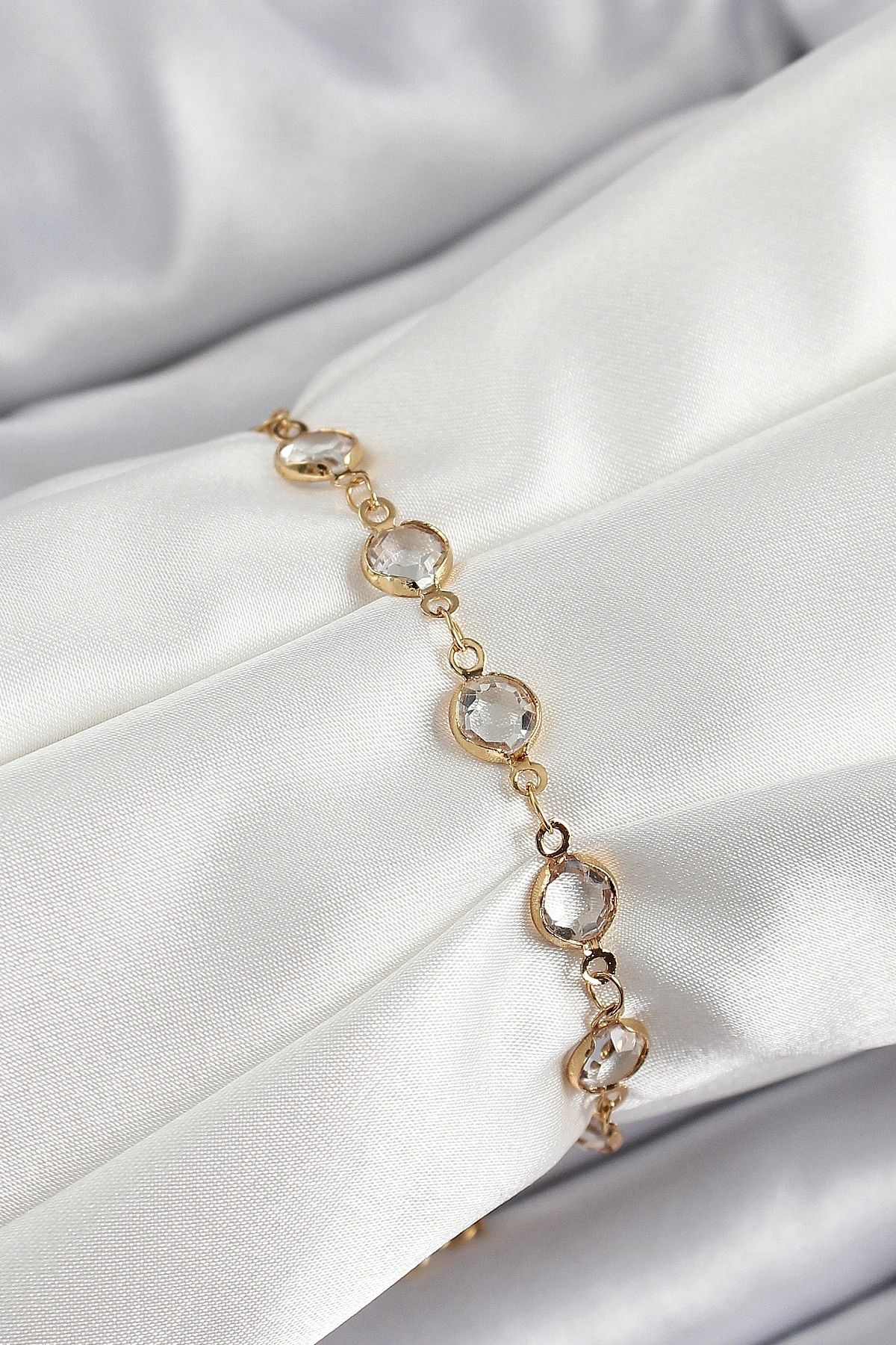 OurStyles Pirinç Gold Renk Zirkon Taşlı Kadın Bileklik - TJ-BB7050