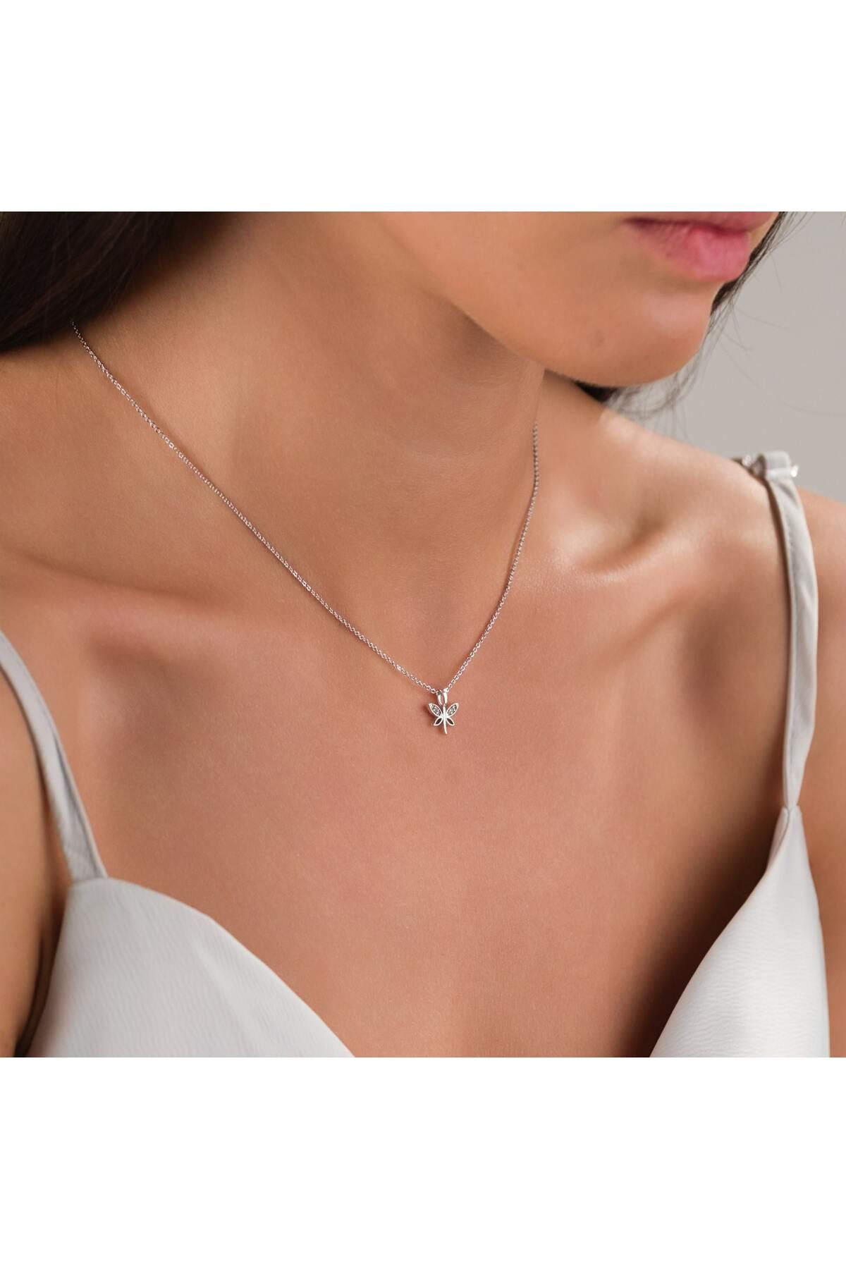 HOBİSY GIFT SHOP Minimal Tasarım Yusufcuk Figürlü Kolye – Zirkon Taşlı, Kararmaz Antialerjik Takı - Gümüş Renk