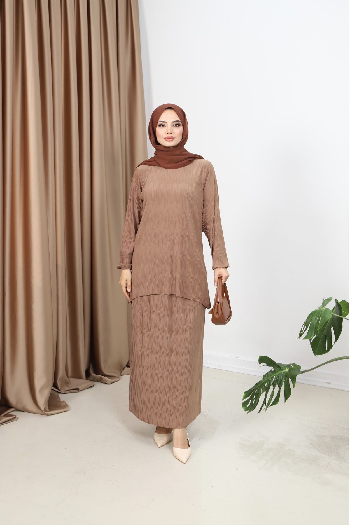 NİSUM MODA MANOLYA KIRAŞLI ETEKLİ TAKIM