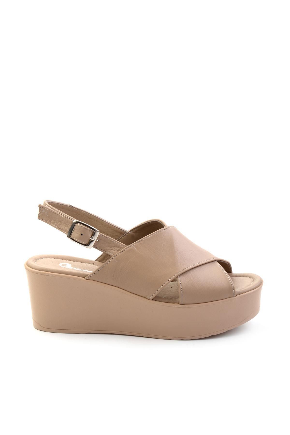 Bambi Bej Leather Kadın Sandalet K05040030503
