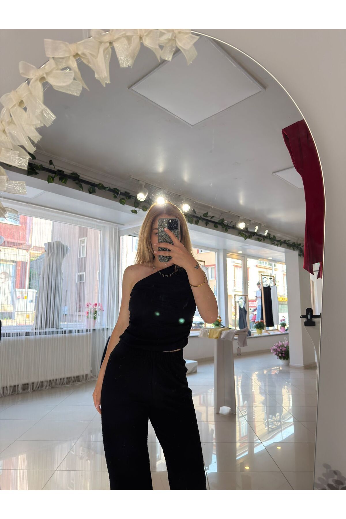 Butik GOFRE TEK OMUZ ALT PANTOLON TAKIM