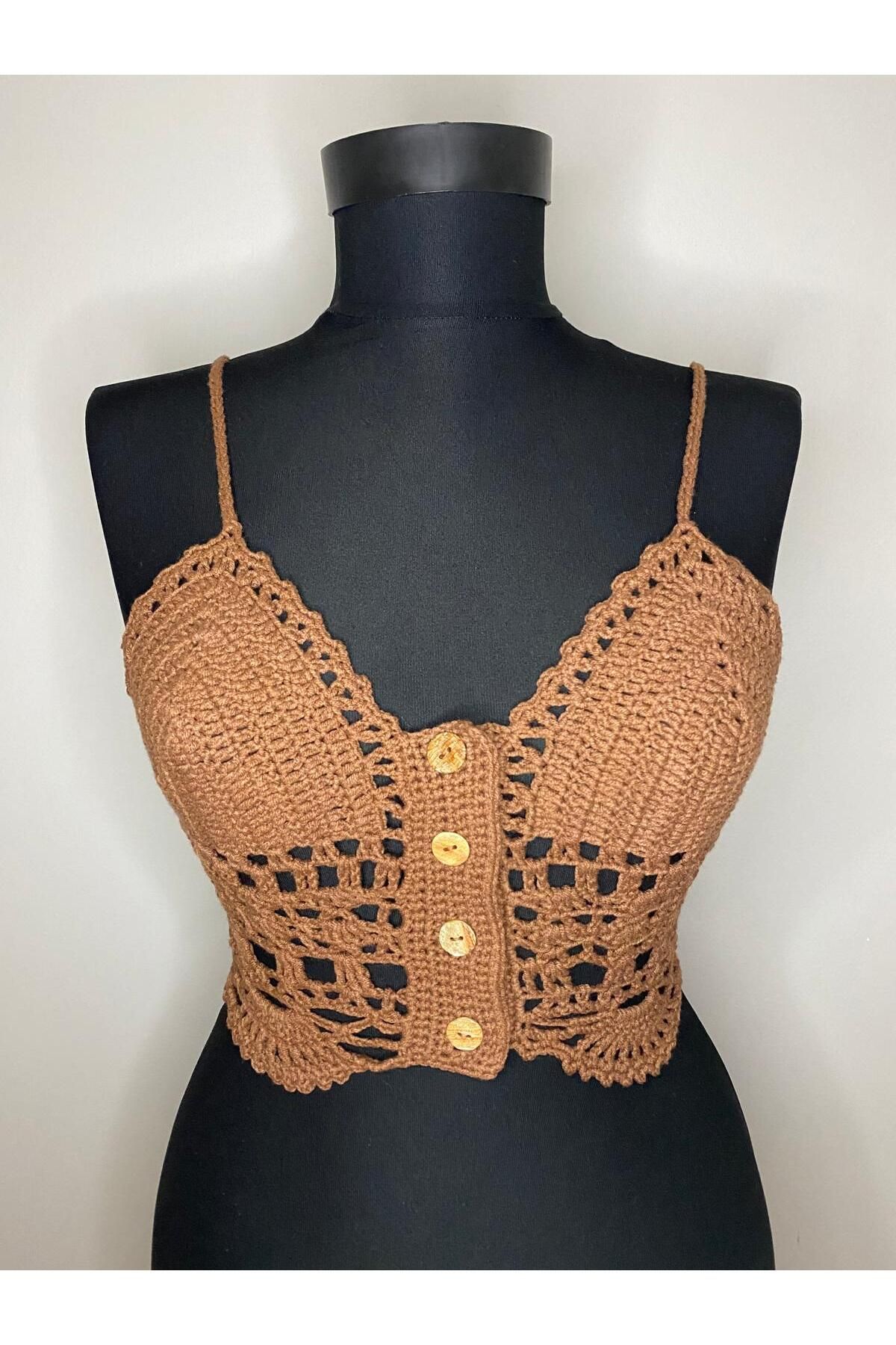 Womanism • El Yapımı Düğmeli Örgü Crop Büstiyer