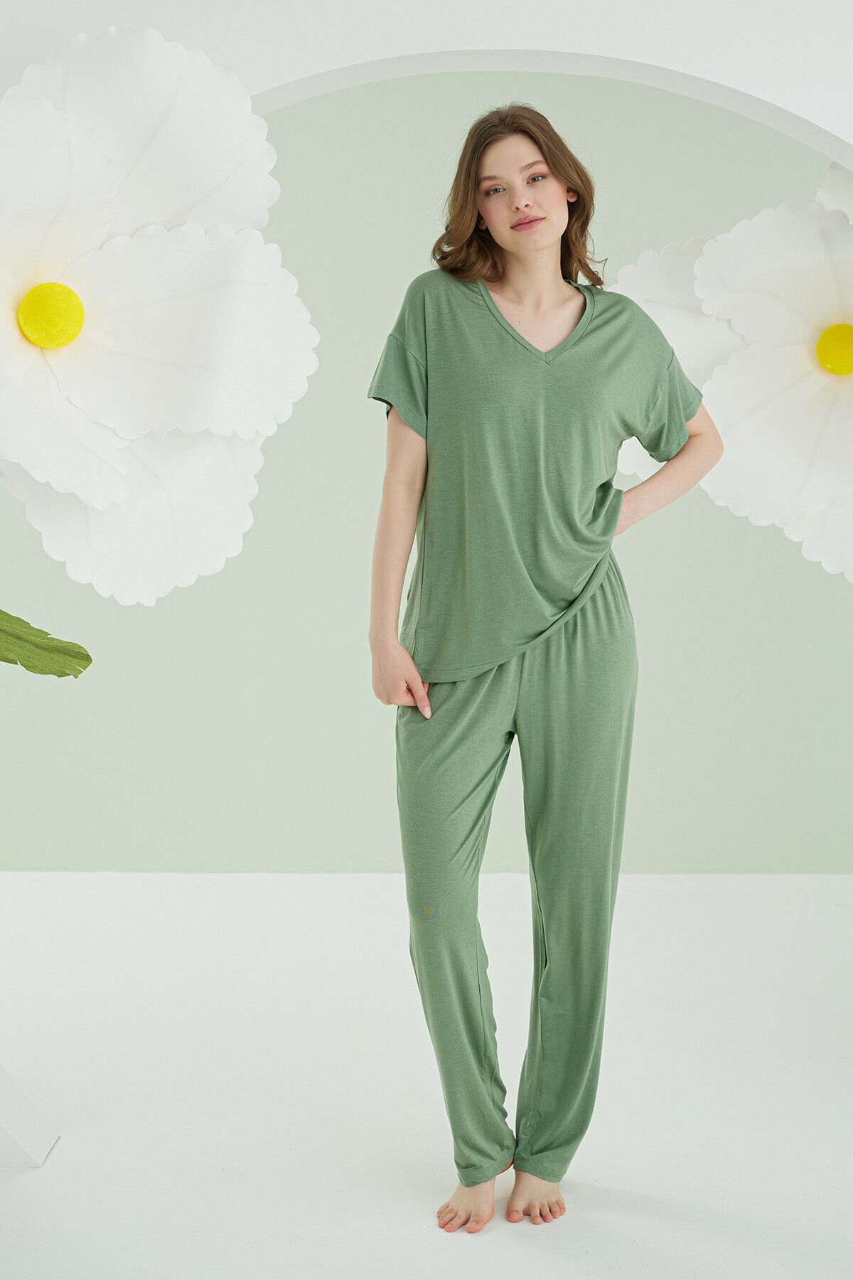 NBB Kadın Modal V Yaka Kısa Kollu Pijama Takımı %95 Viskon %5 Elastan
