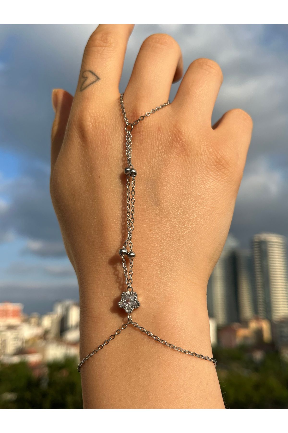 B&E SHİNE JEWERLY Kararmaz Çelik Yıldız Zirkon Taş Detay Şahmeran