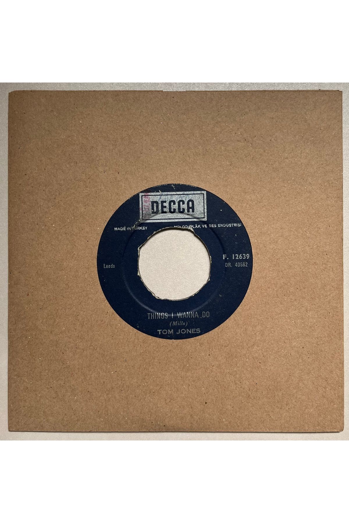 Plakevi İzmir Tom Jones I'll Never Fall In Love Again - Things I Wanna Do 45 lik Plak (Orjnal 1967 Baskı Plak)
