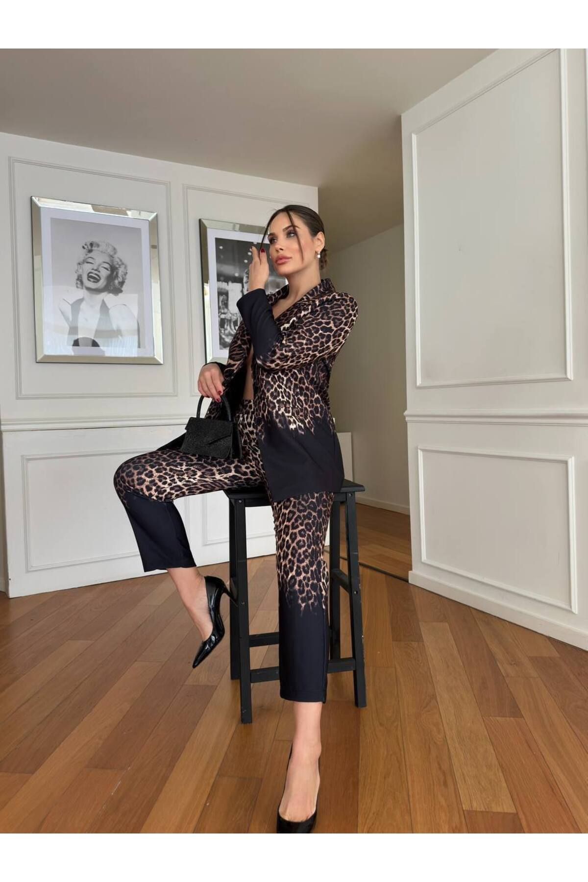 369 etnik butik Kadın Beyaz Geçişli Leopar Desenli Blazer Ceket ve Pantolon Takım