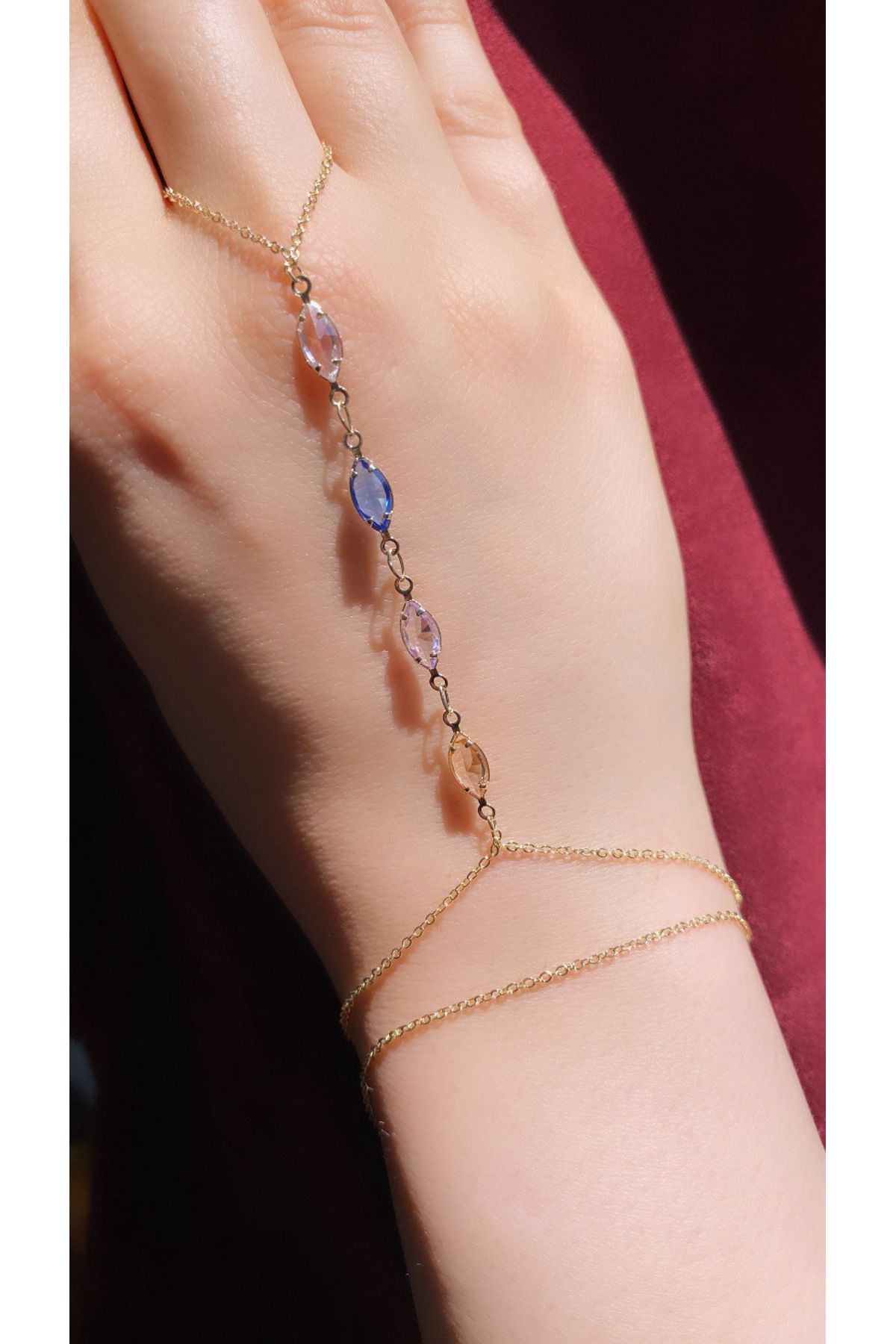 Gök Accessories Şahmeran Renkli Taş Çelik - Mistik ve Şık Aksesuar ✨