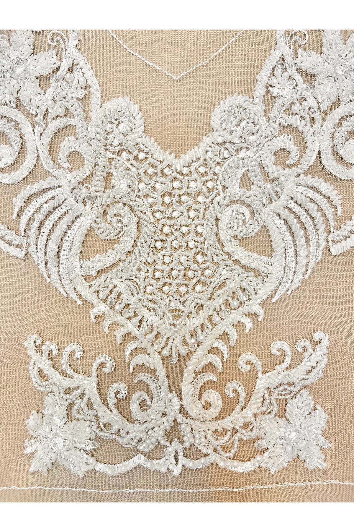Luxuro-Geometric Pattern Bust Panel Set with Crystals, Pearls and Sequins 4