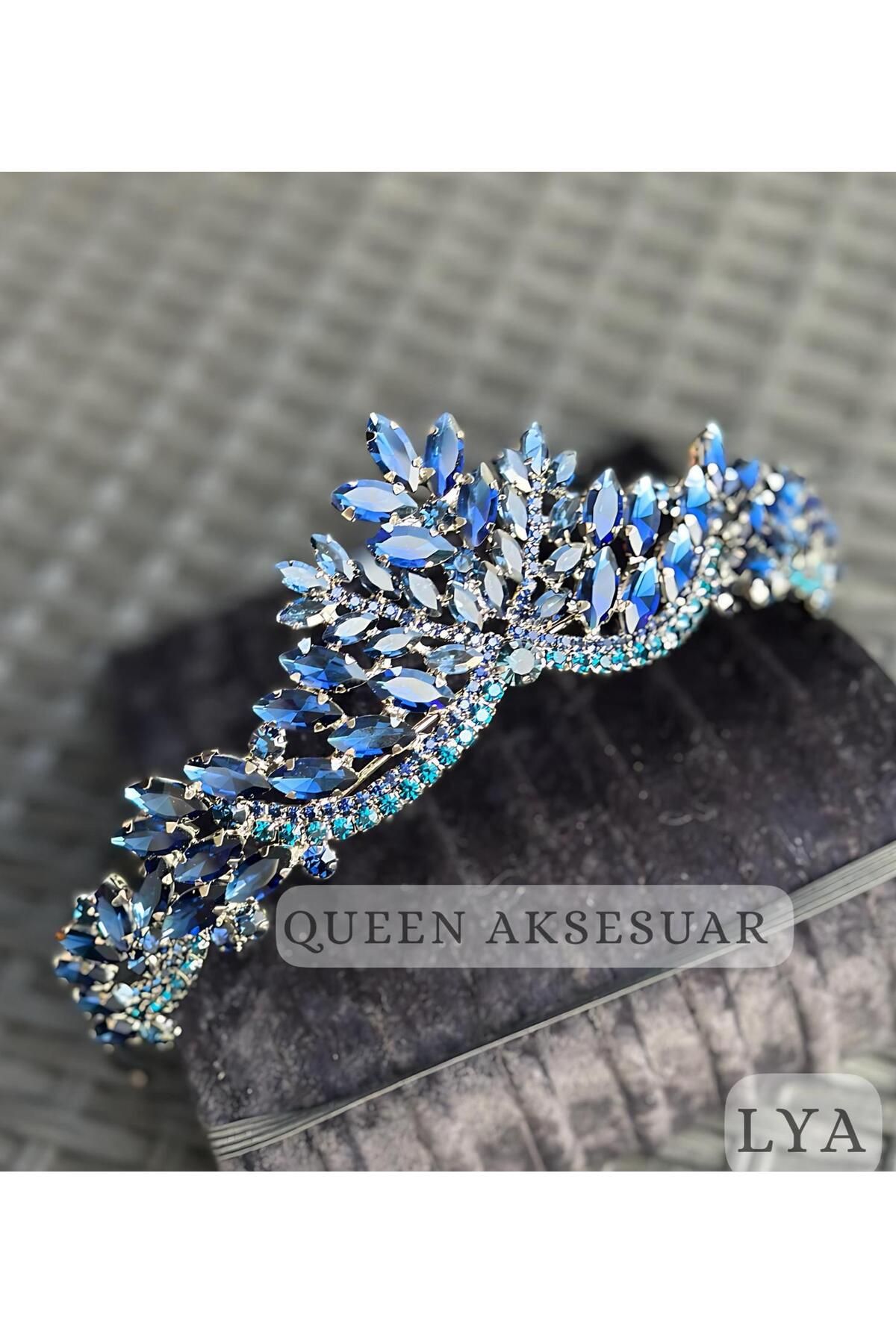 QUEEN AKSESUAR LYA safir gece mavi lacivert kristal taşlı lüks tasarım nişan gelin tacı metal taç yüksek tepeli
