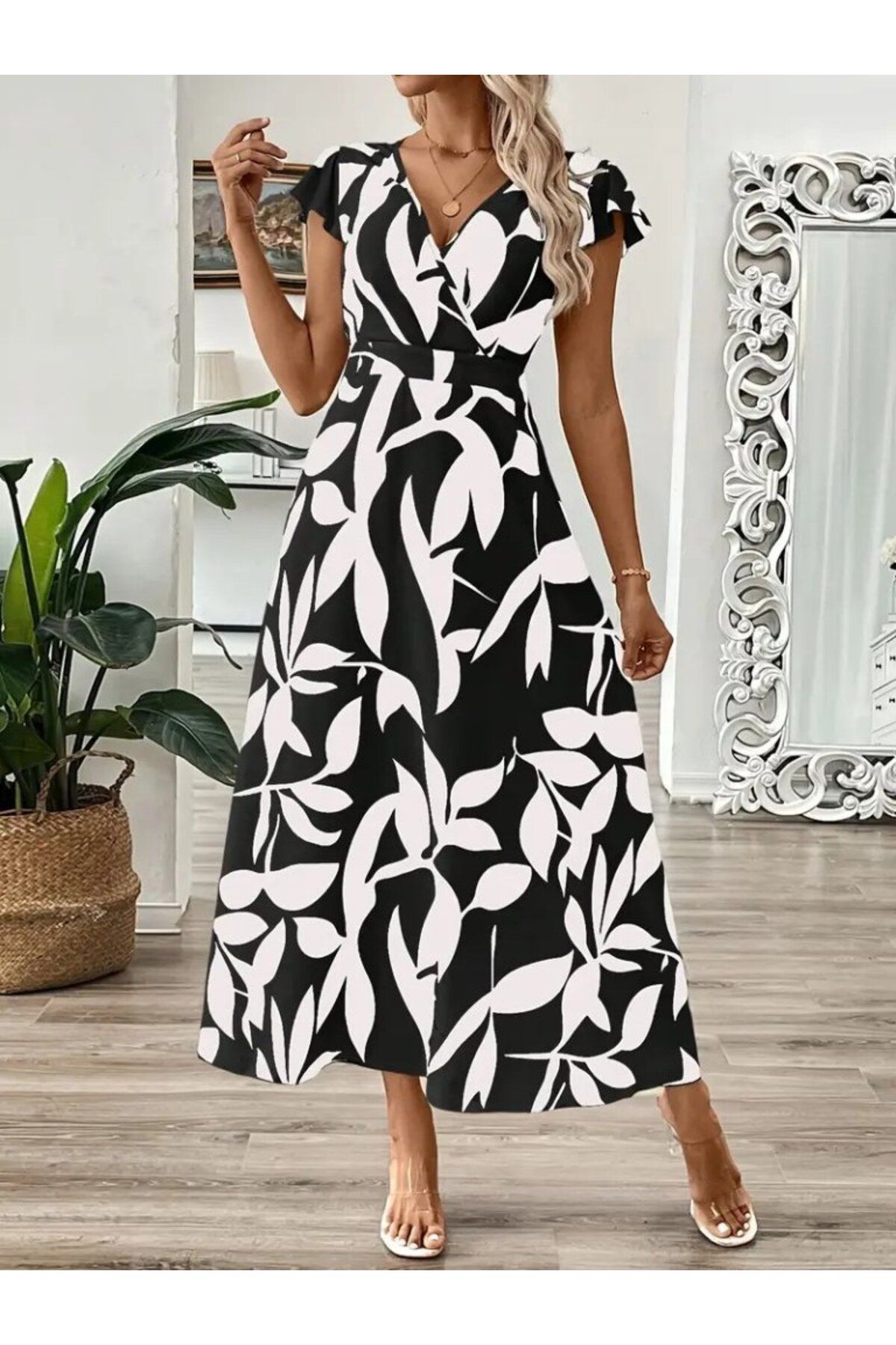 Monapera Kruvaze Yaka Fırfır Kısa Kollu Desenli Maxi Boy Elbise