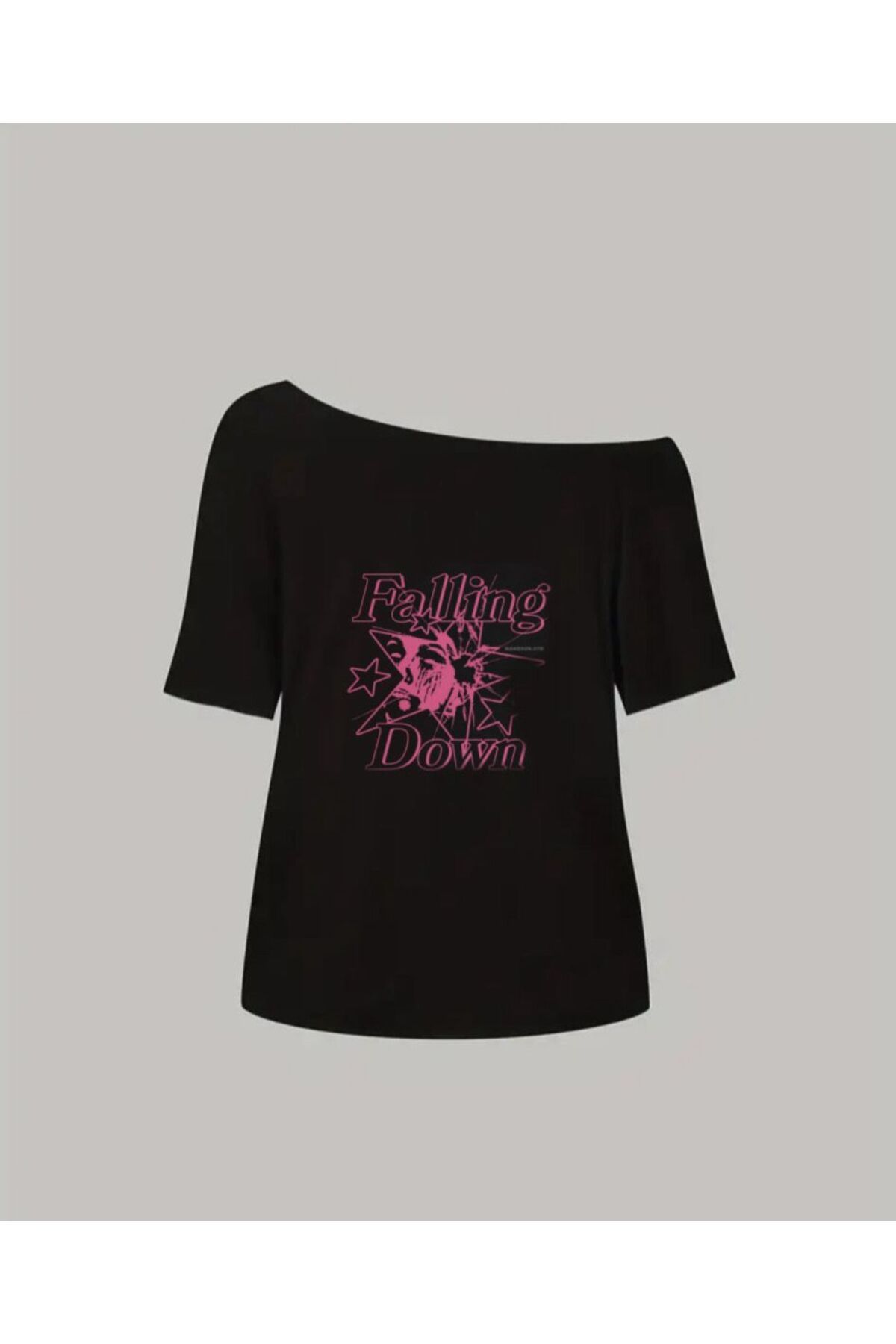 Koklonmoda Büyük Beden Kadın Düşük Omuz Kayık Yaka Falling Down Baskılı T-Shirt