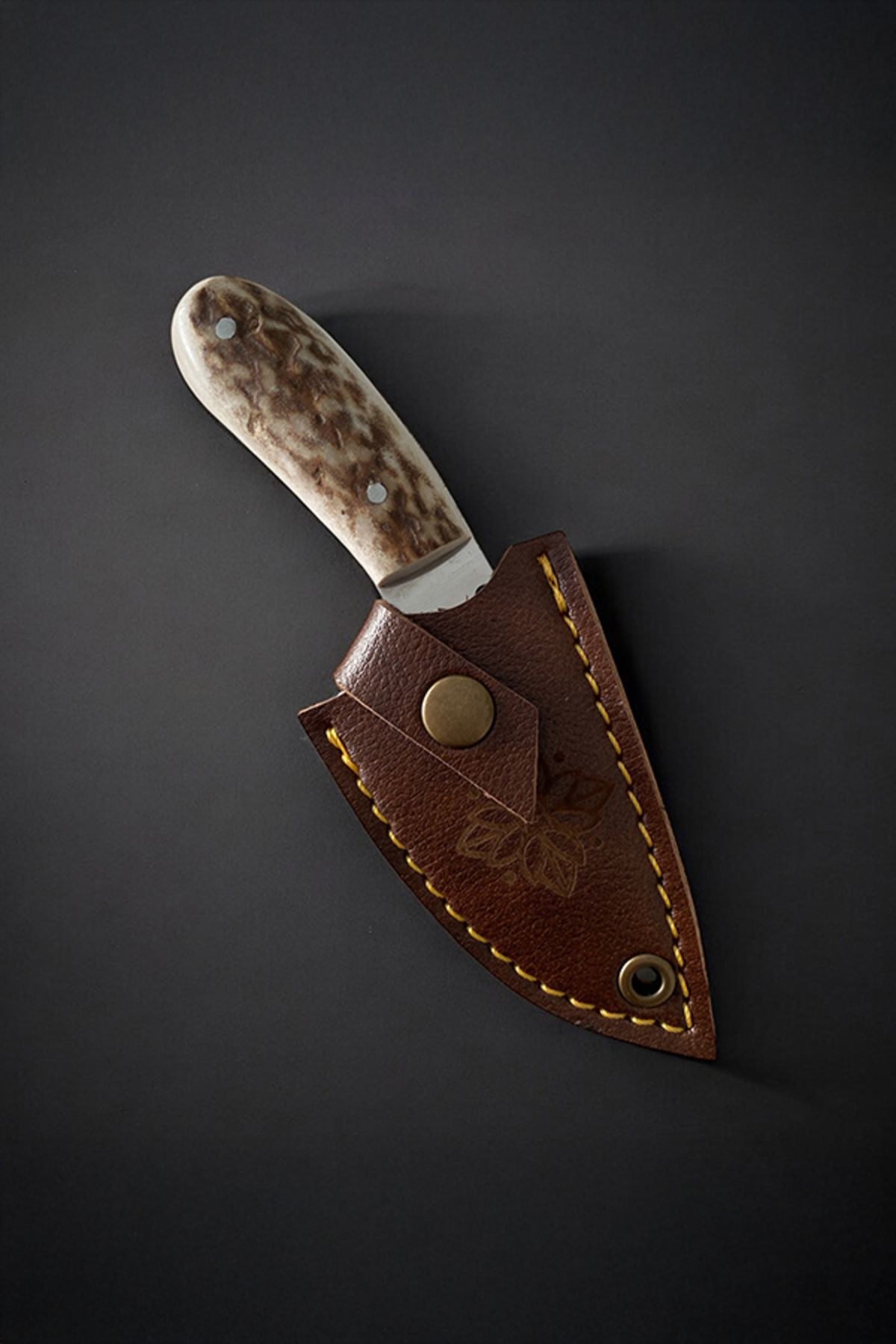 Tantobushcraft Boyun Bıçağı – 4116 Çelik, Geyik Boynuzu Sap, Deri Kılıf, 13.5 cm Taşınabilir Bıçak