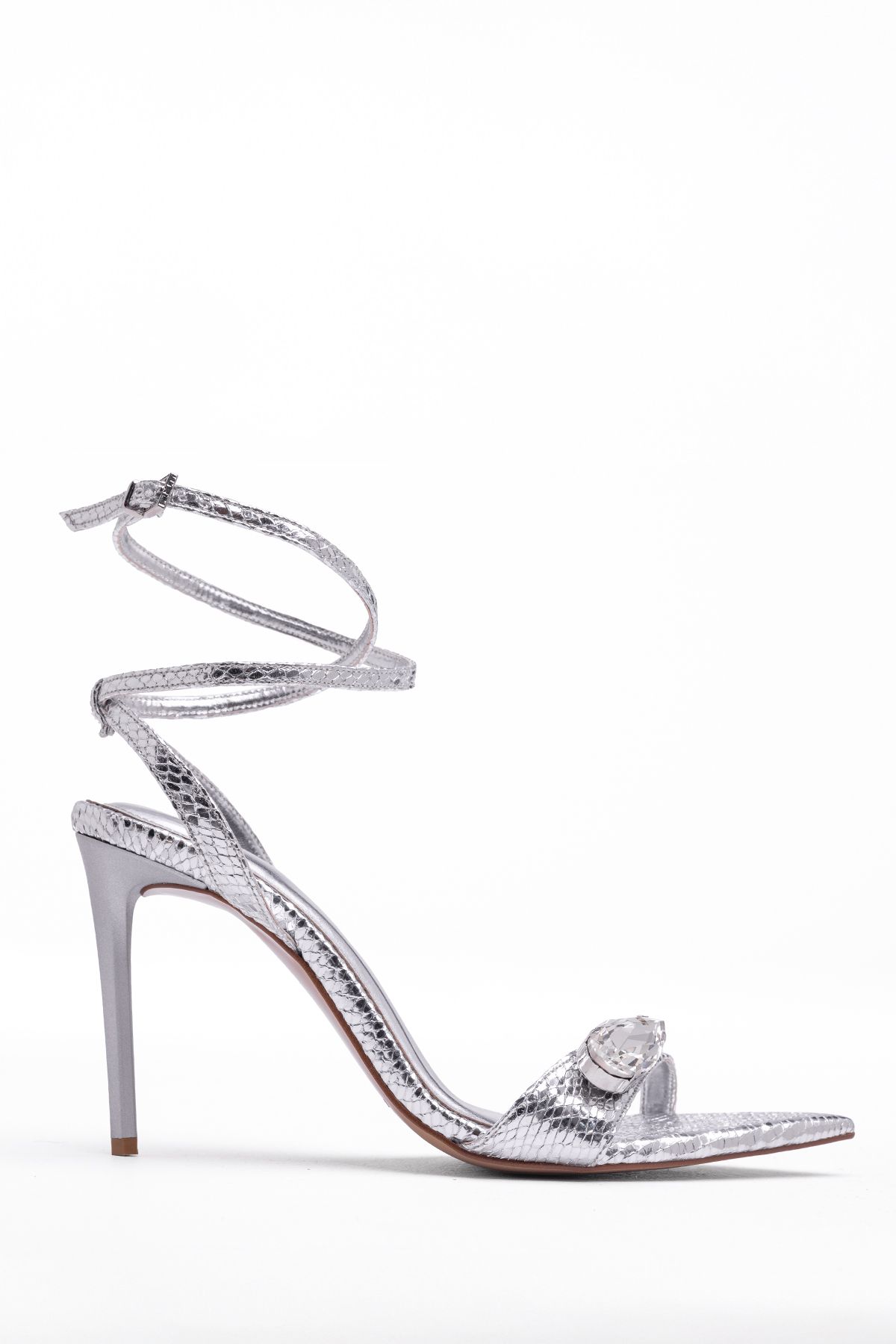 Tasarım Kadın İnce Topuklu Stiletto Ayakkabı – Bilekten Bağlamalı, Kristal Taşlı, Özel Günlere Uygun