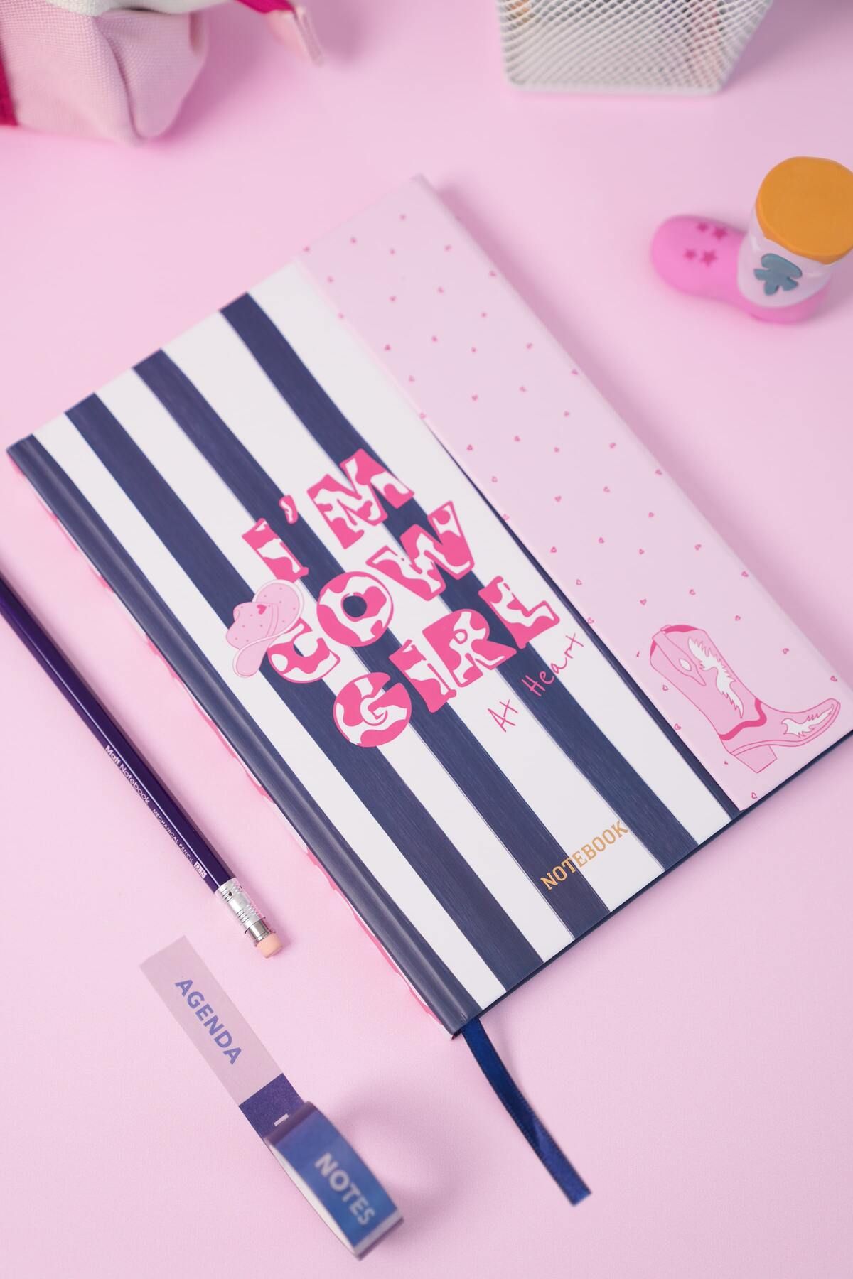 Matt Notebook A5 15x21 Mıknatıslı Kapak Defter Çizgili Fiyonk