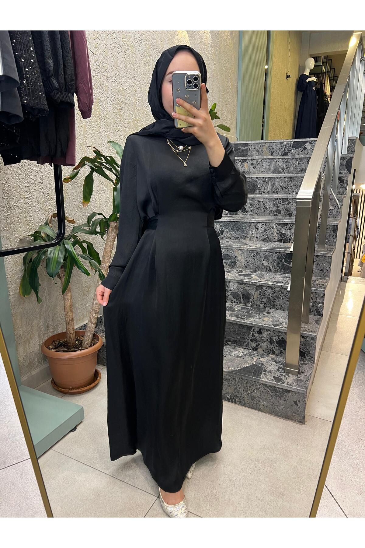 Vaveyla NUSS SİYAH BELDEN BAĞLAMALI ŞIK ELBİSE