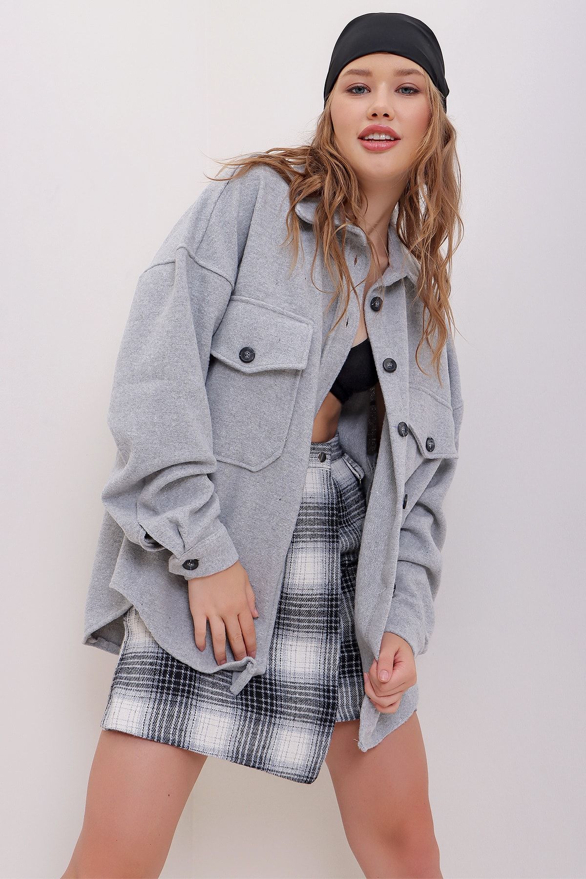 Trend Alaçatı Stili Hemd Grau Oversized