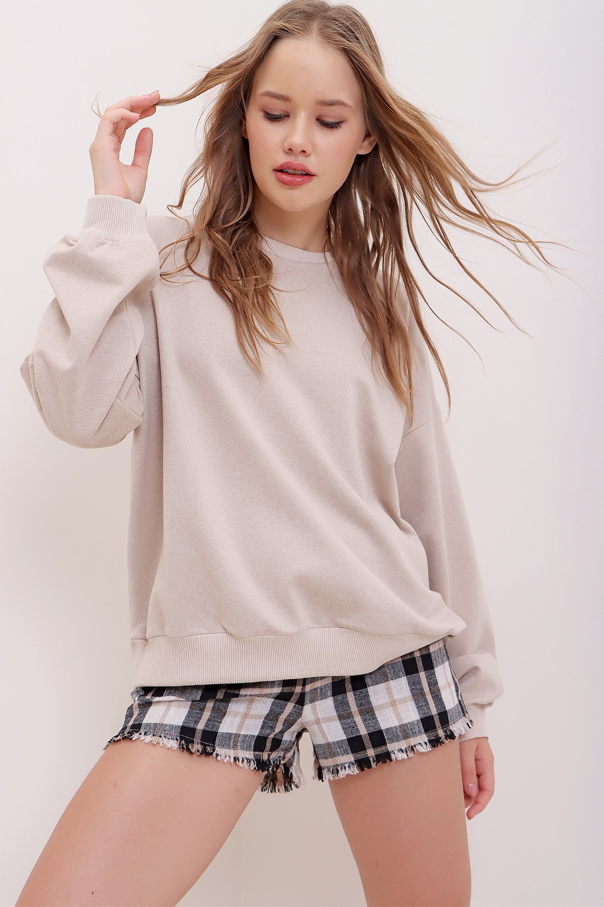 Trend Alaçatı Stili Sweatshirt Beige Oversized Fast ausverkauft
