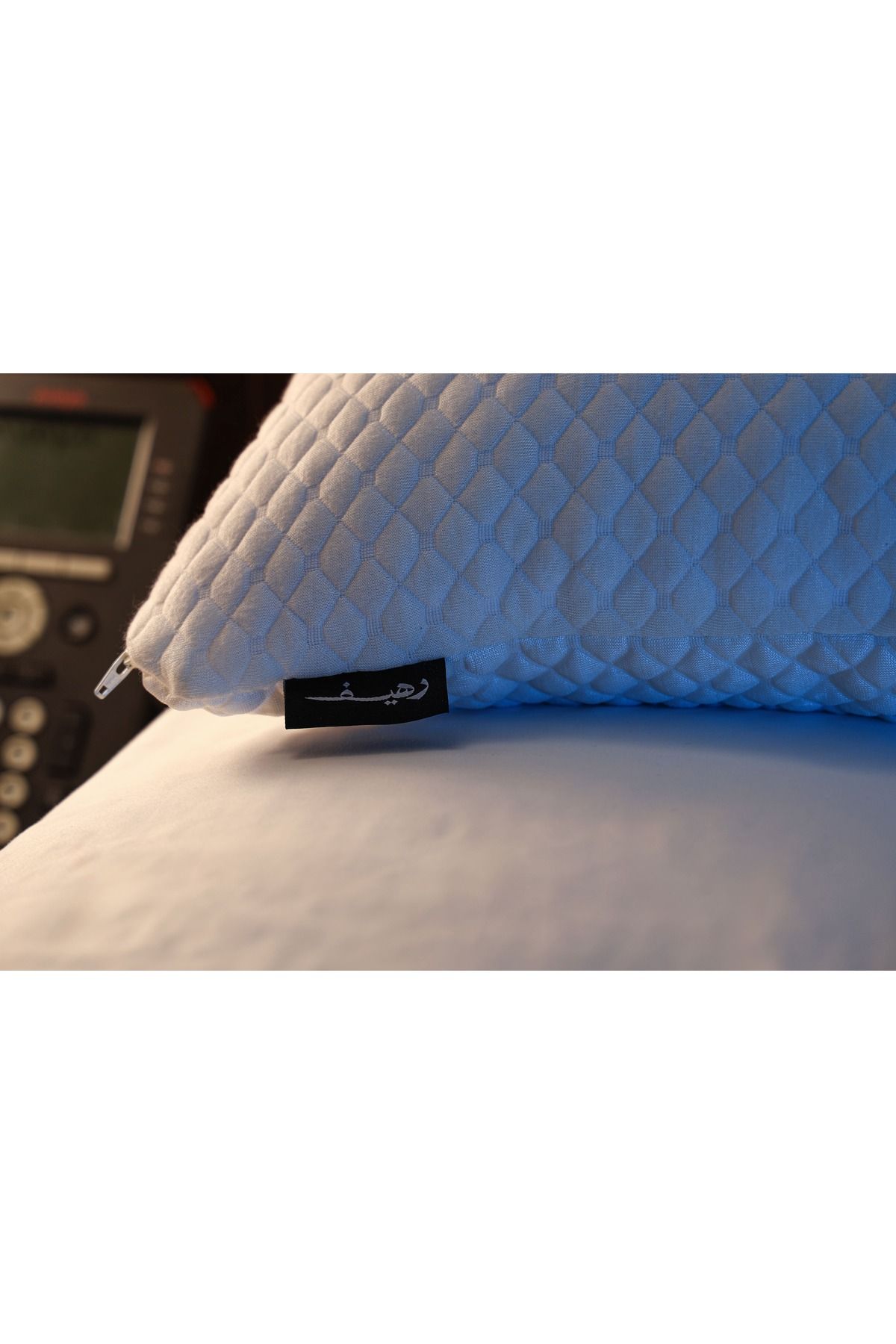 Rheef-Cooling Pillow with Segmented Foam 2